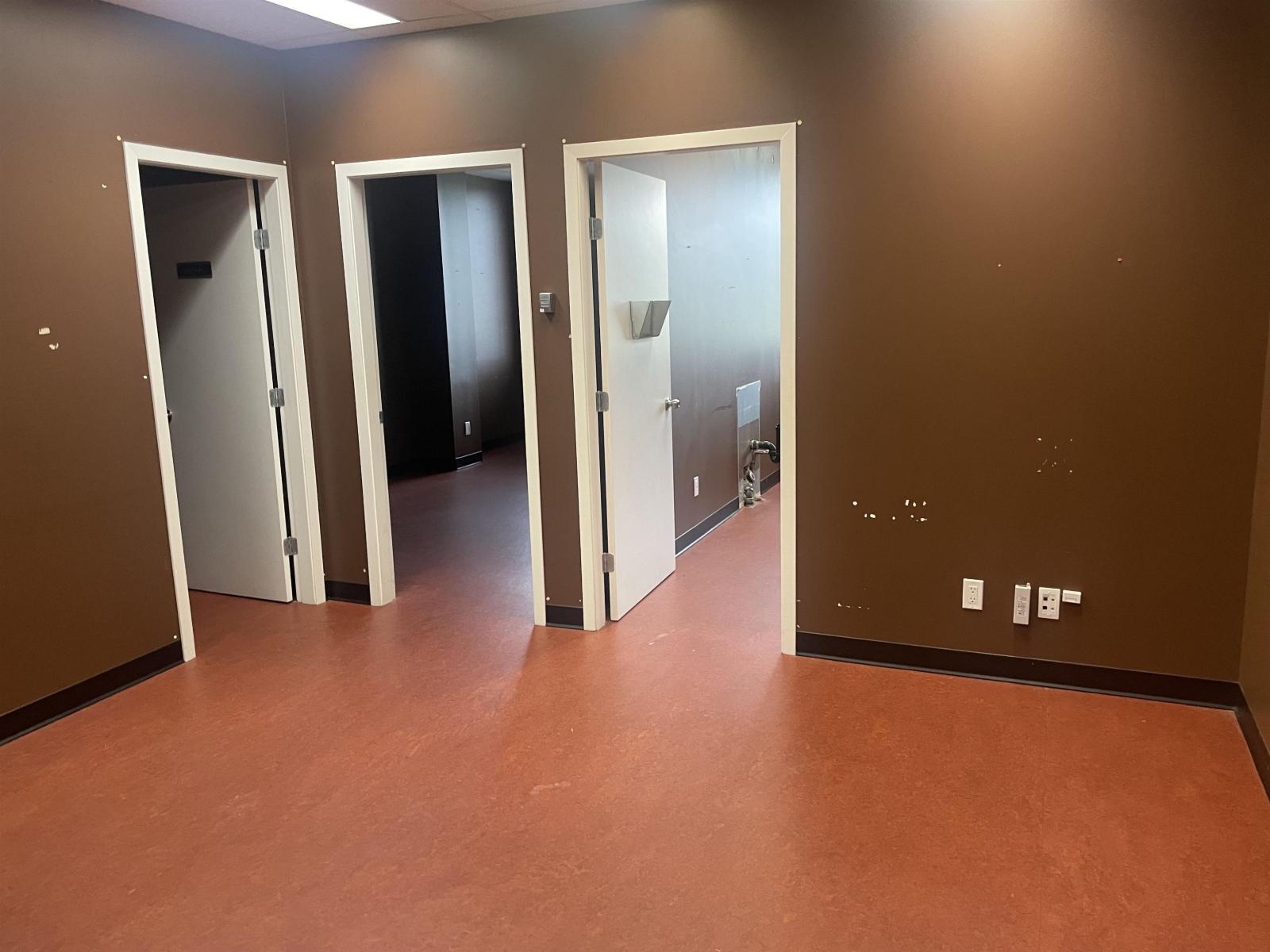 












305 13798 94A AVENUE

,
Surrey,




British Columbia
V3V1N1

