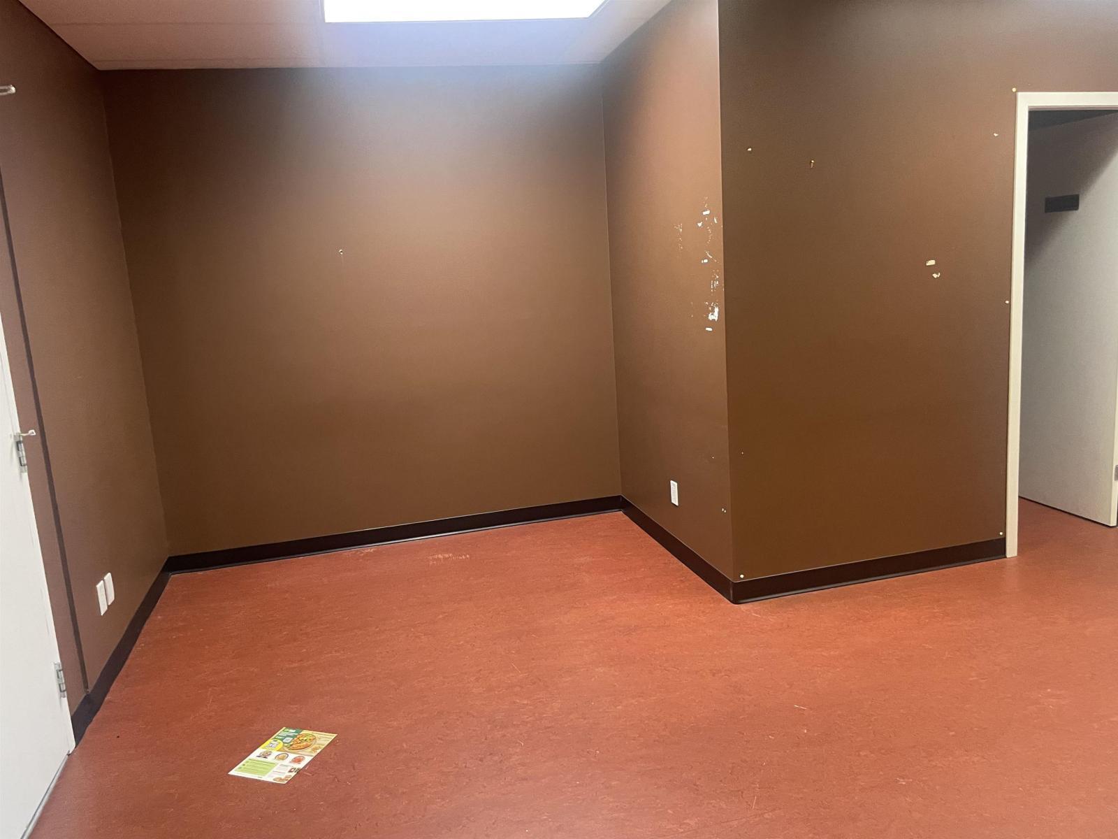 












305 13798 94A AVENUE

,
Surrey,




British Columbia
V3V1N1

