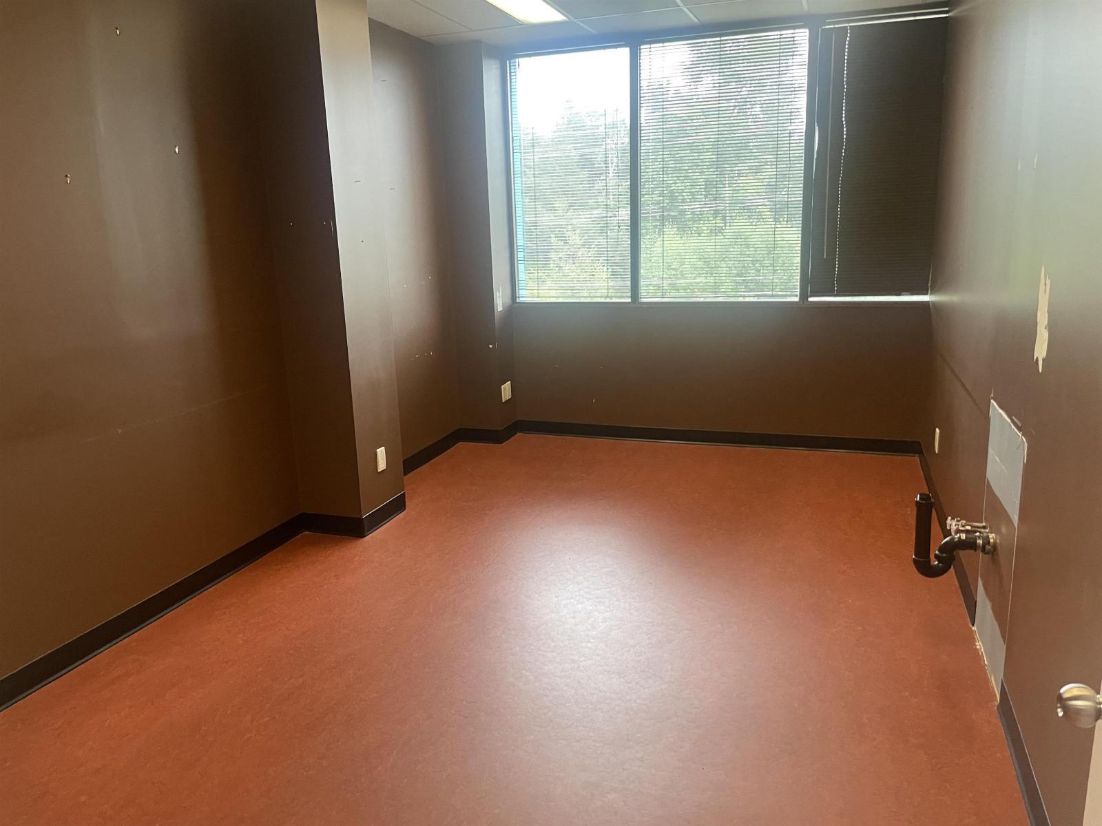 












305 13798 94A AVENUE

,
Surrey,




British Columbia
V3V1N1

