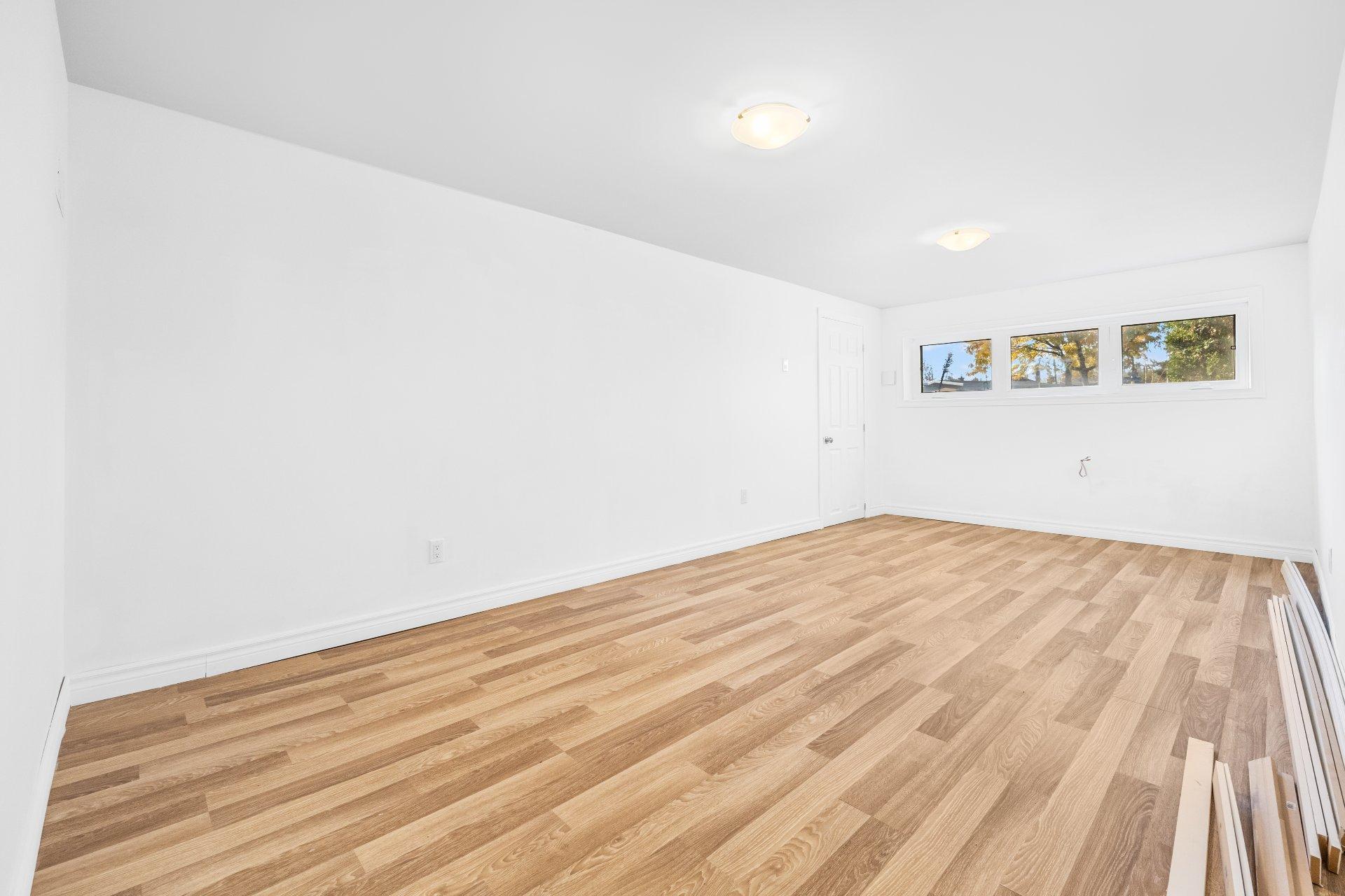 









2097


Boul. McNamara

,
Laval (Chomedey),




QC
H7S1S4

