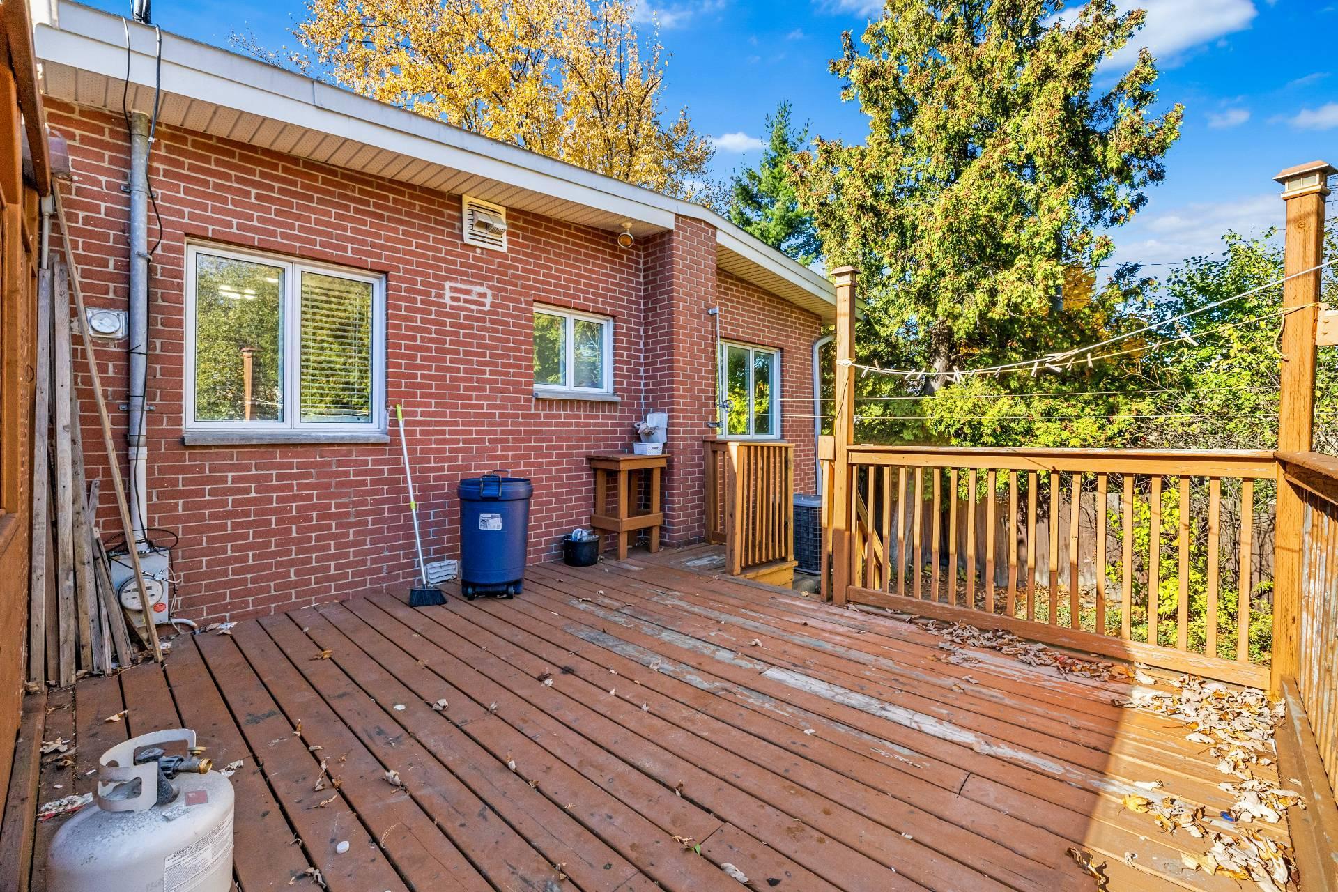 









2097


Boul. McNamara

,
Laval (Chomedey),




QC
H7S1S4

