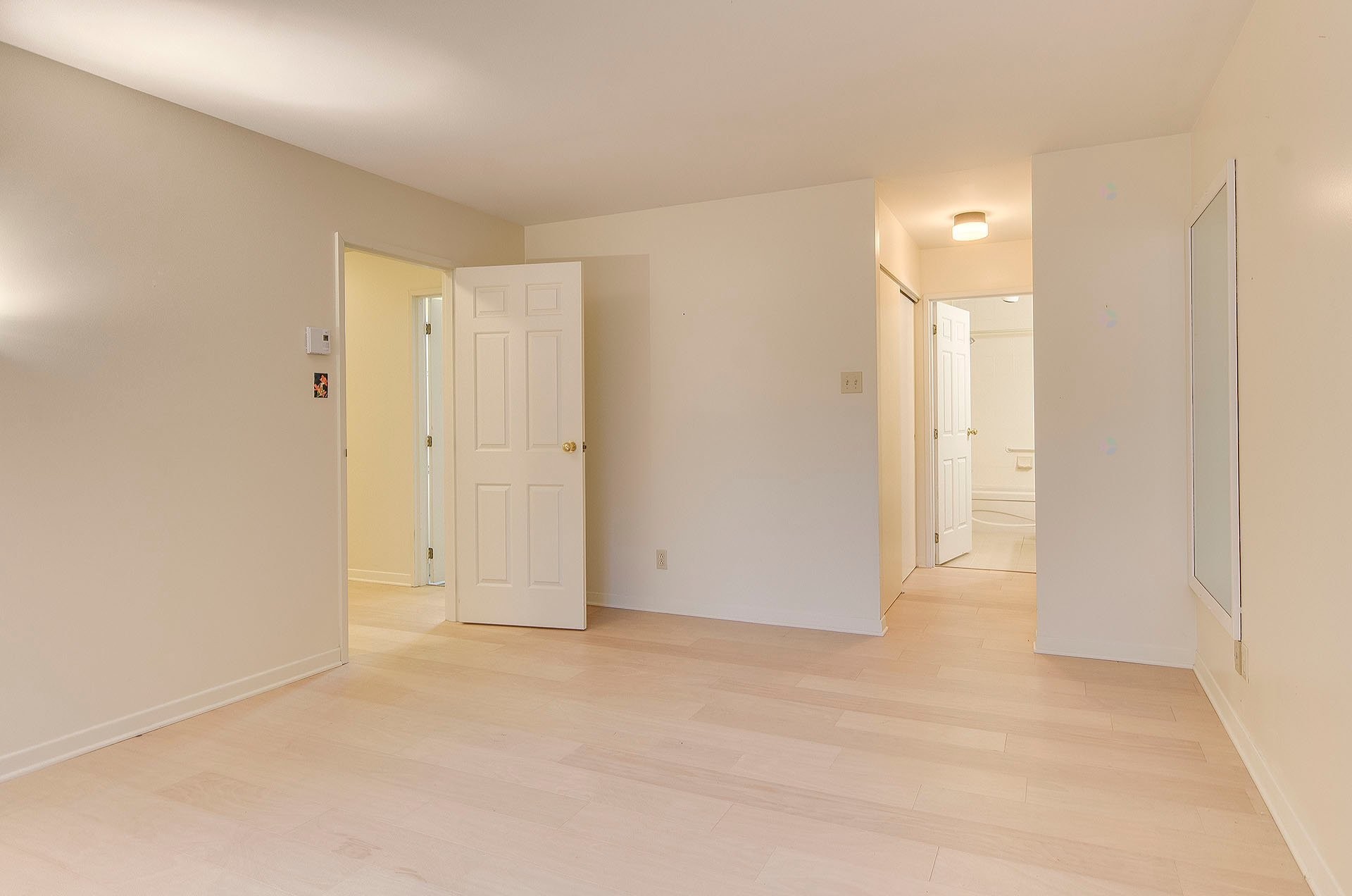 









911


Rue Principale

, A-2,
Cowansville,




QC
J2K1J8

