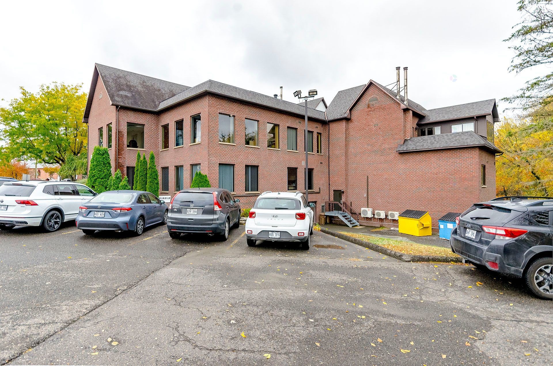 









911


Rue Principale

, A-2,
Cowansville,




QC
J2K1J8

