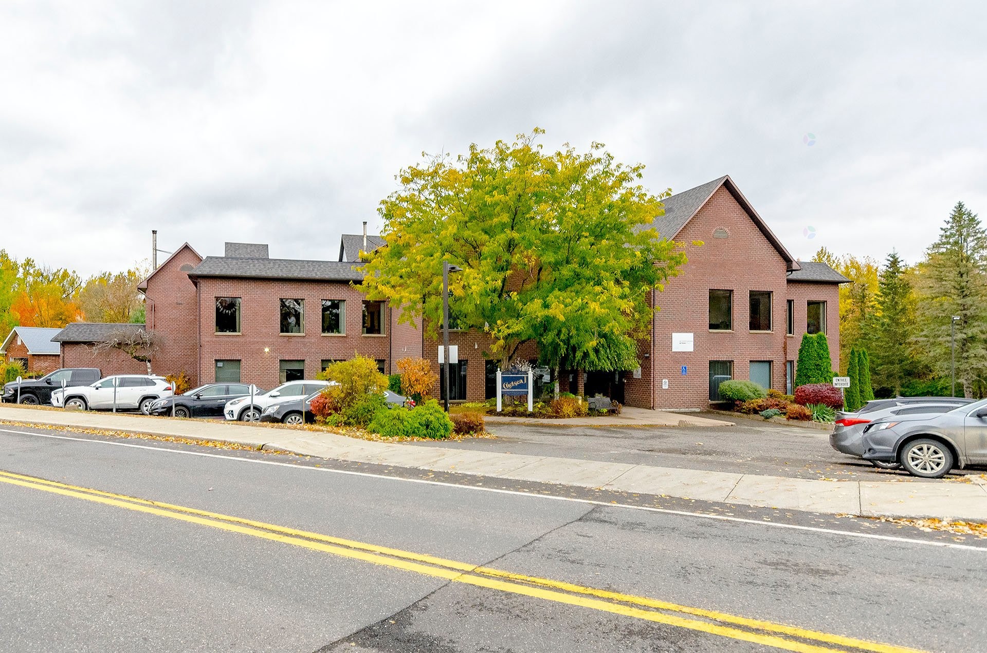 









911


Rue Principale

, A-2,
Cowansville,




QC
J2K1J8

