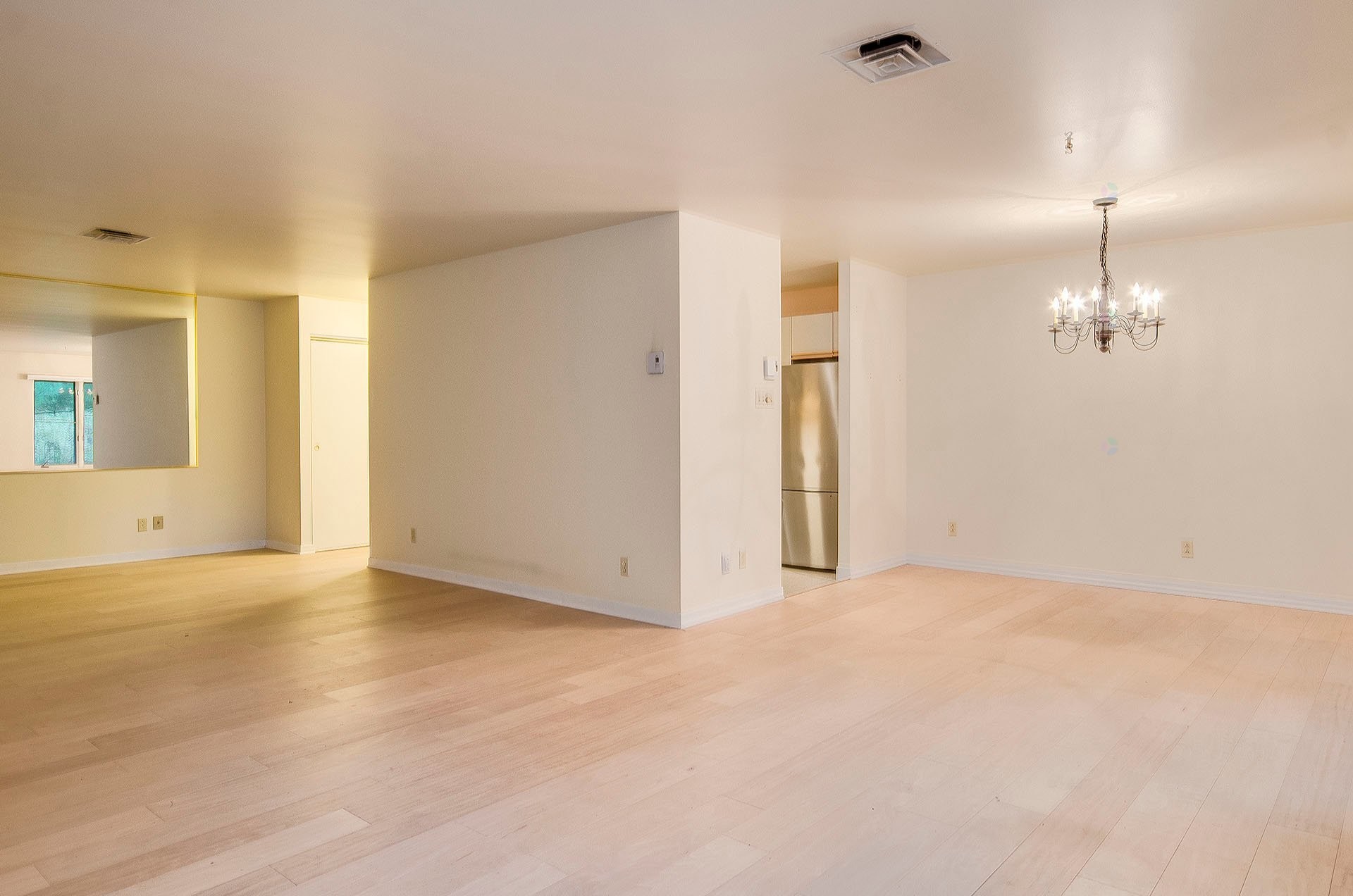 









911


Rue Principale

, A-2,
Cowansville,




QC
J2K1J8

