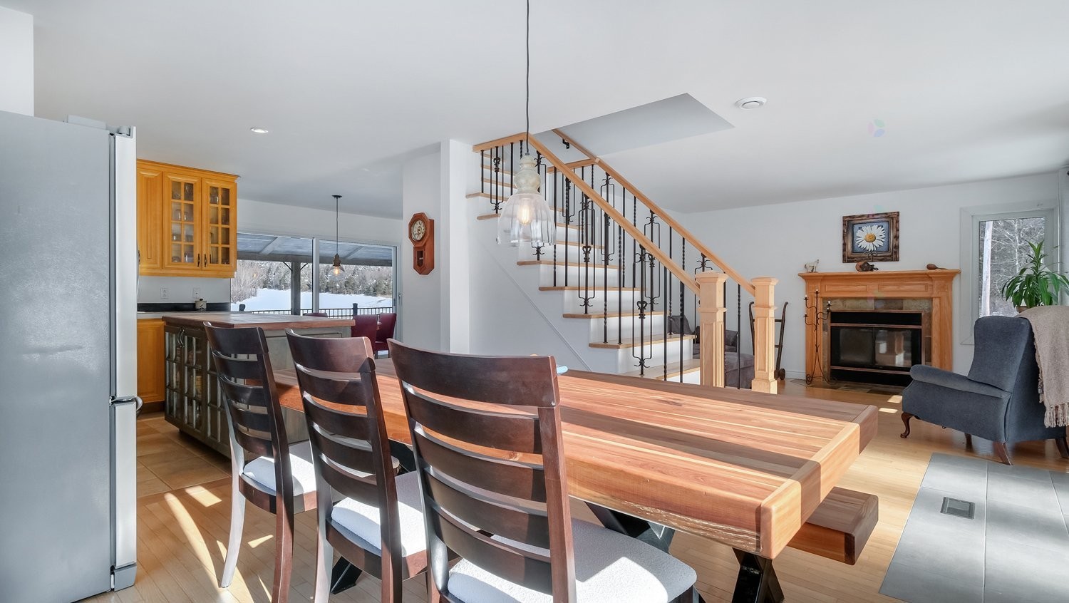 









73


Route 255

,
Kingsey Falls,







QC
J0A1B0

