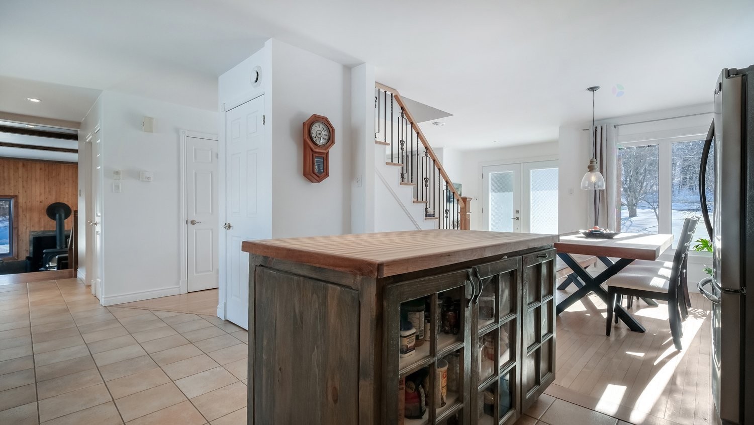 









73


Route 255

,
Kingsey Falls,







QC
J0A1B0

