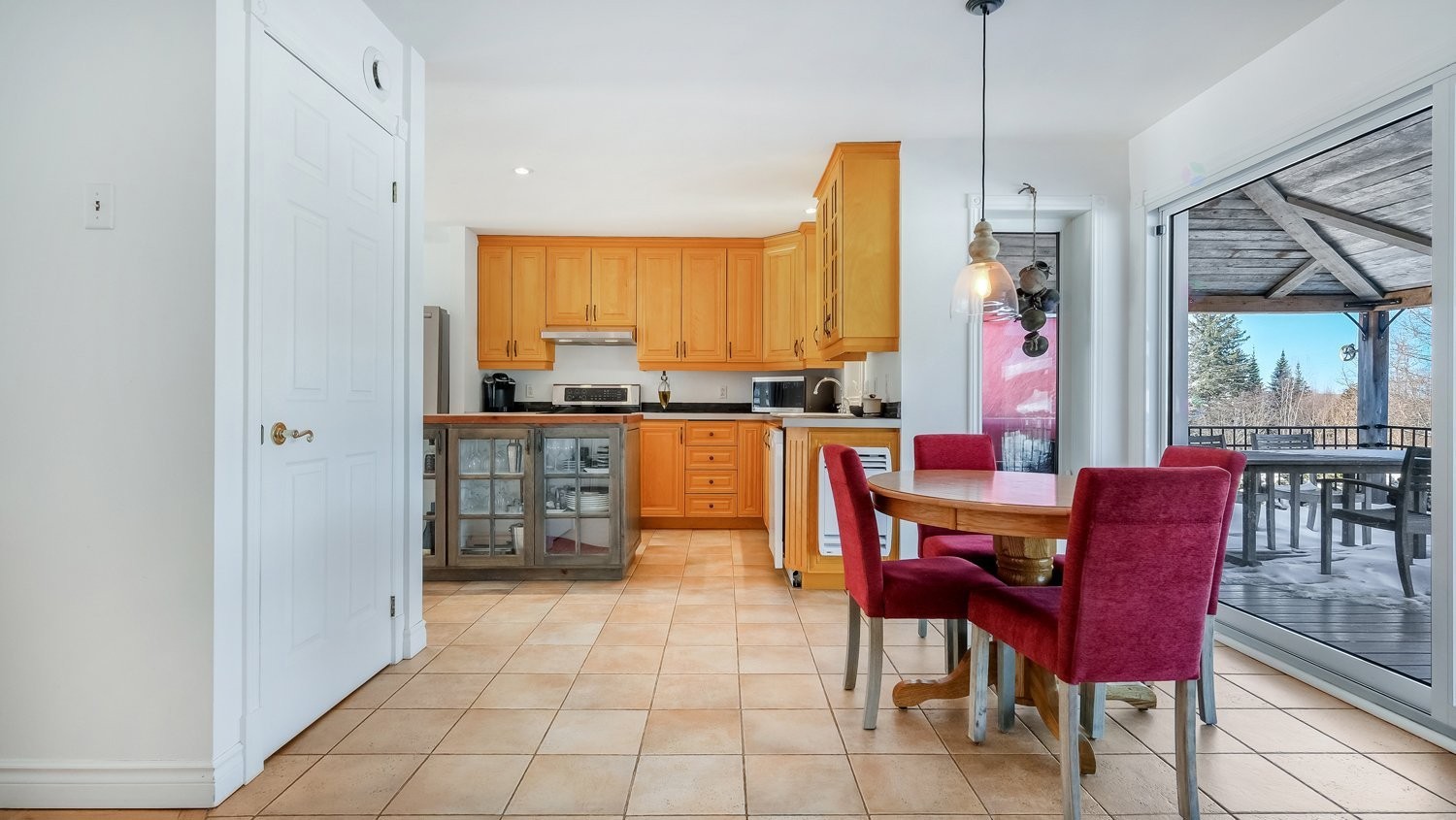 









73


Route 255

,
Kingsey Falls,







QC
J0A1B0

