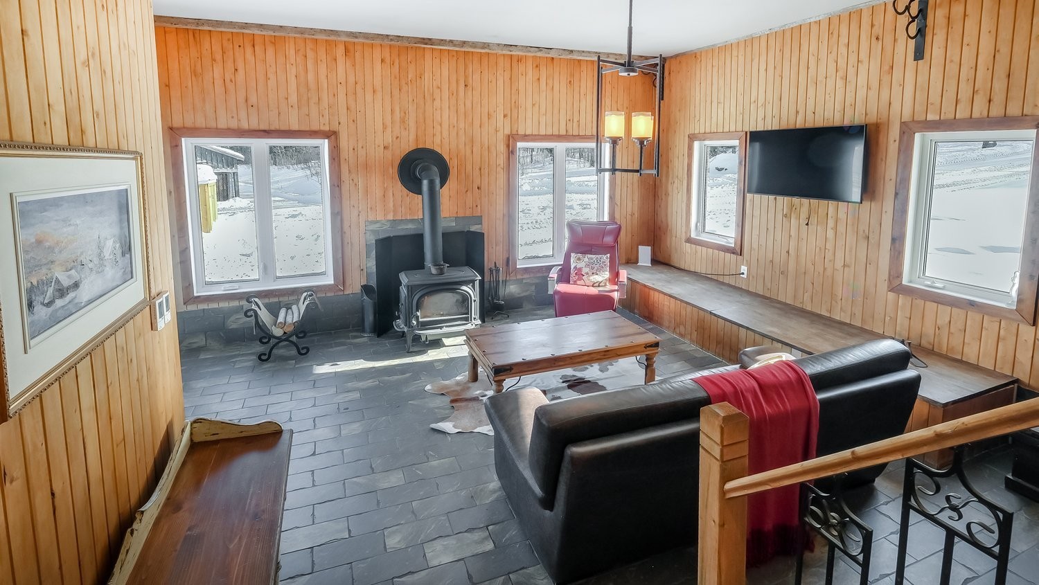 









73


Route 255

,
Kingsey Falls,







QC
J0A1B0

