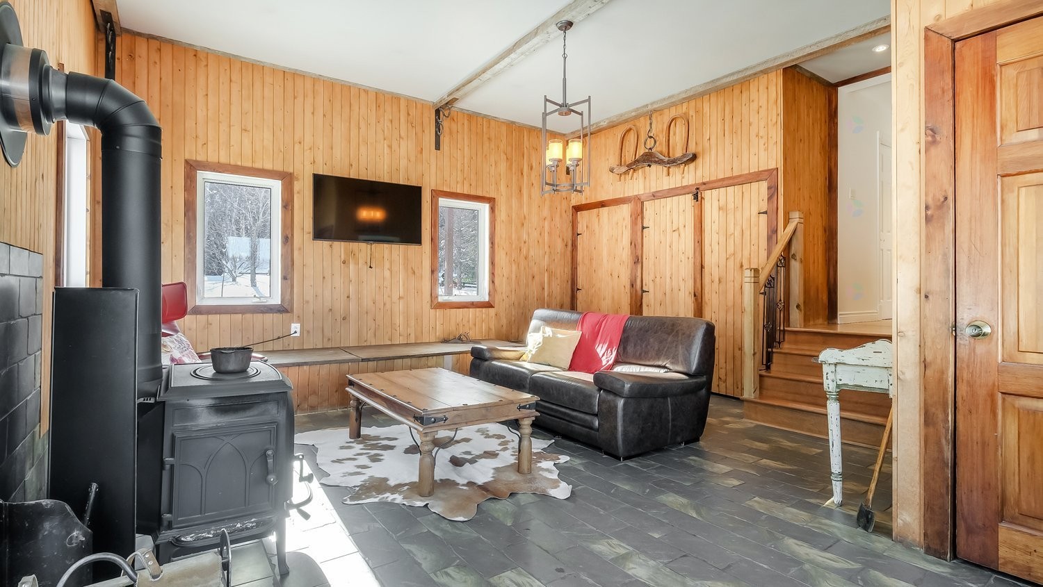 









73


Route 255

,
Kingsey Falls,







QC
J0A1B0

