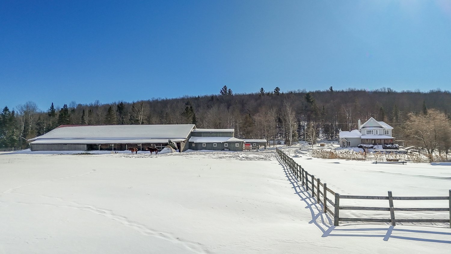 









73


Route 255

,
Kingsey Falls,







QC
J0A1B0

