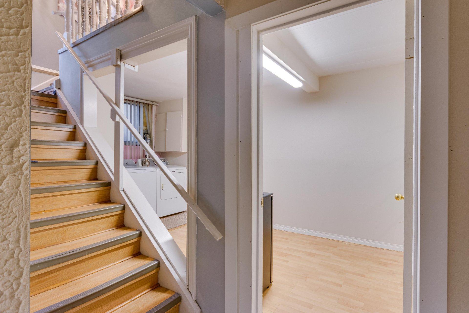 









22


Rue de Dubuc

,
Gatineau (Gatineau),




QC
J8T4C2

