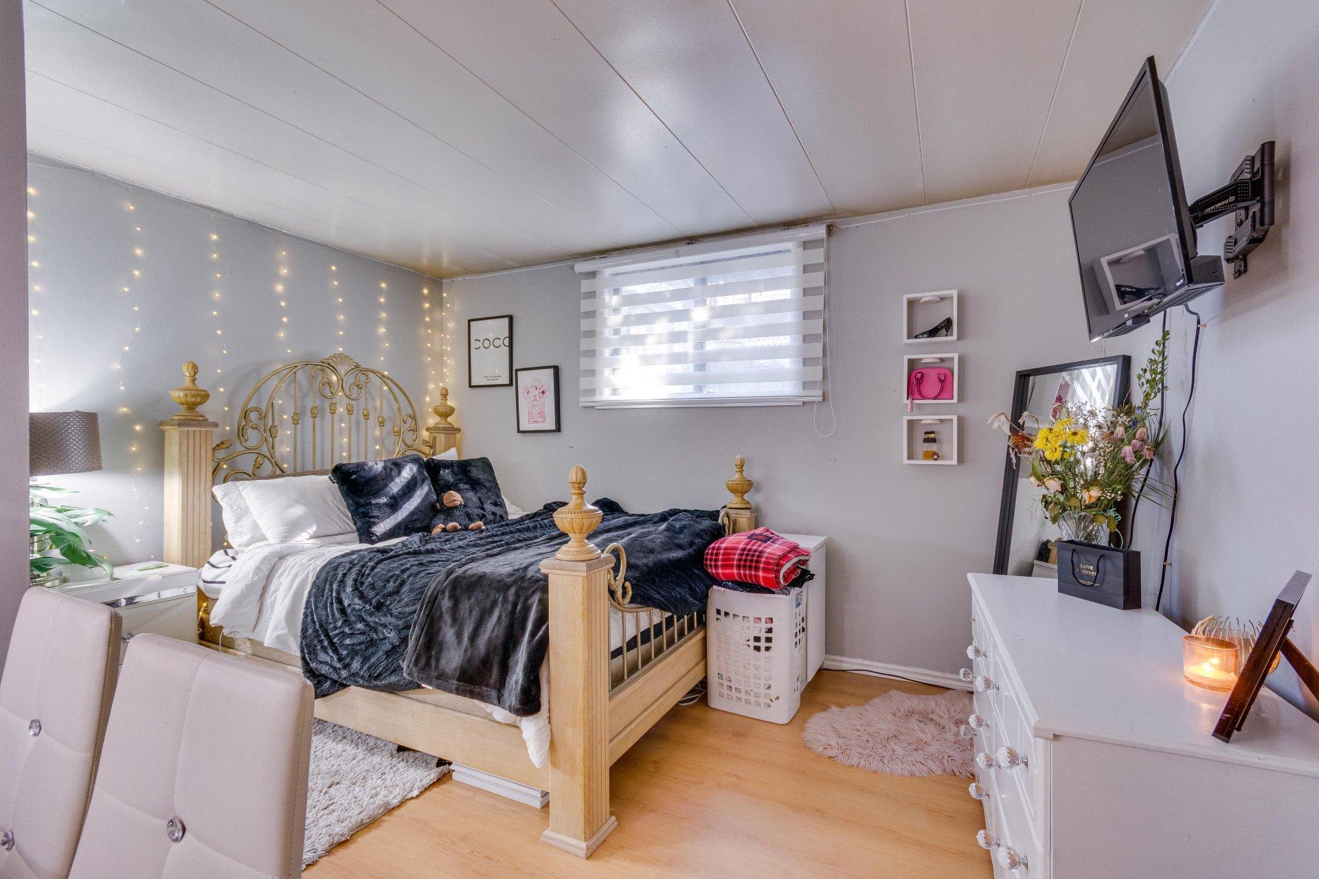 









22


Rue de Dubuc

,
Gatineau (Gatineau),




QC
J8T4C2

