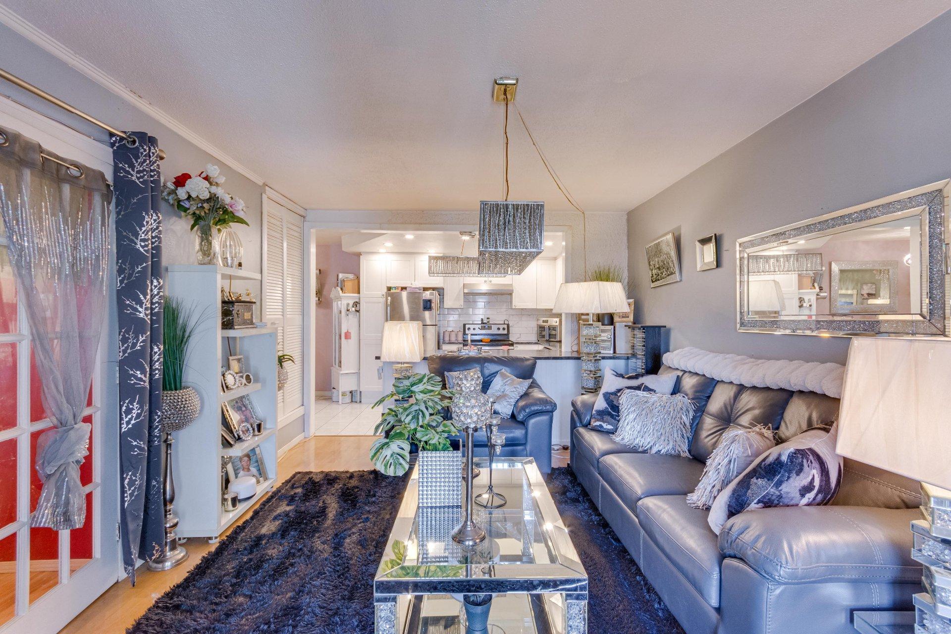 









22


Rue de Dubuc

,
Gatineau (Gatineau),




QC
J8T4C2

