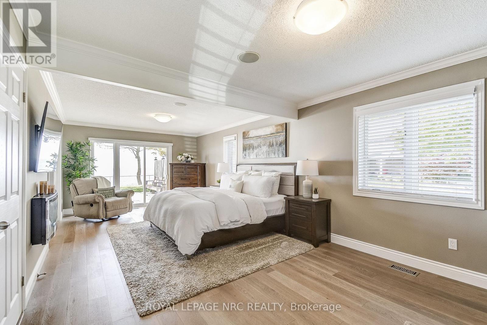 












10781 LAKESHORE ROAD W

,
Wainfleet (Lakeshore),




Ontario
L3K5V4

