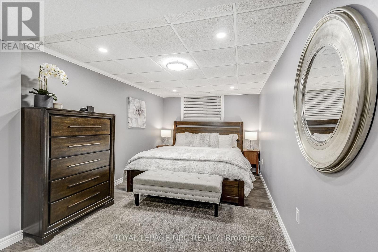 












10781 LAKESHORE ROAD W

,
Wainfleet (Lakeshore),




Ontario
L3K5V4

