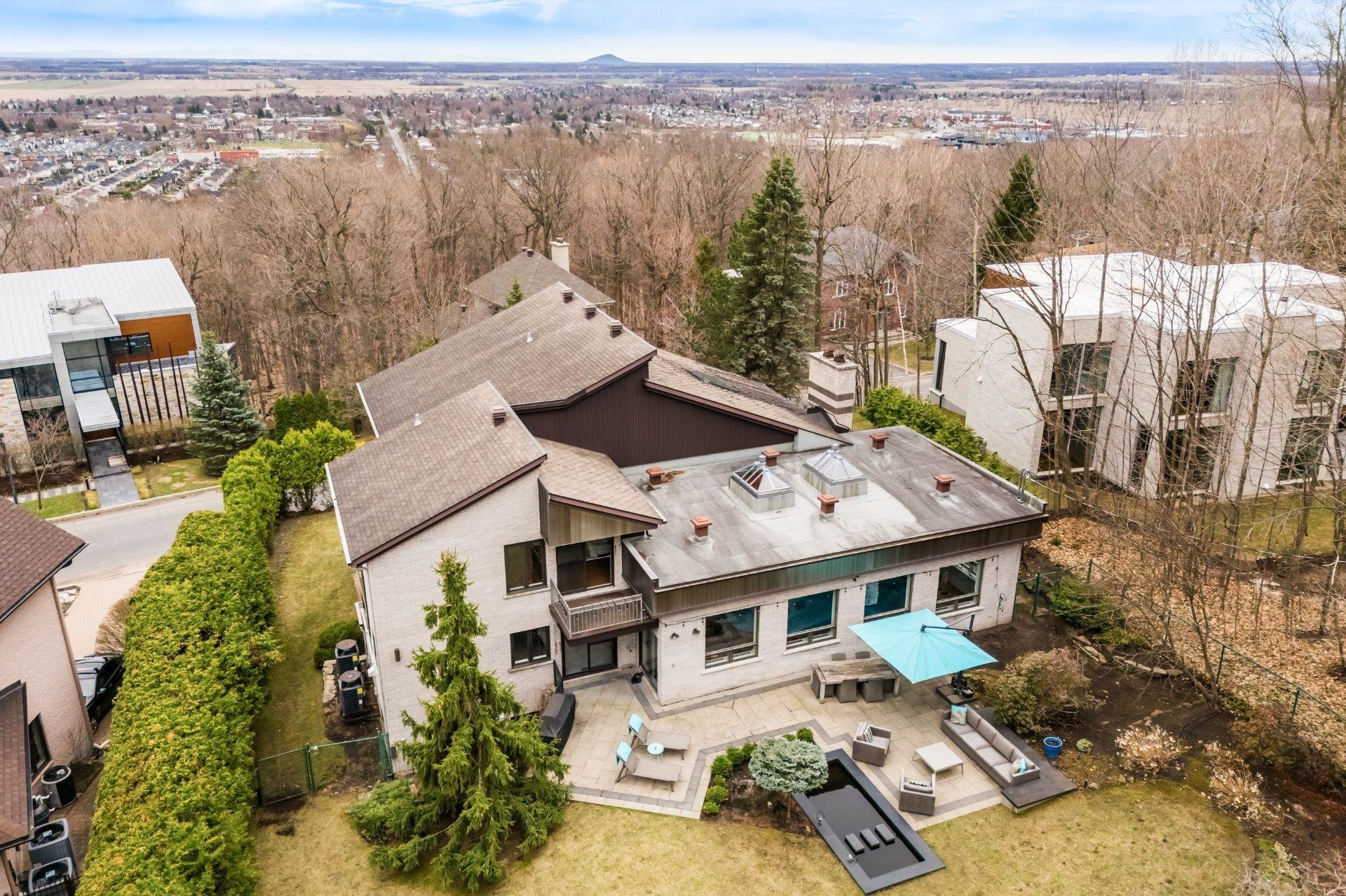 









1495


Rue des Alouettes

,
Saint-Bruno-de-Montarville,




QC
J3V6E4

