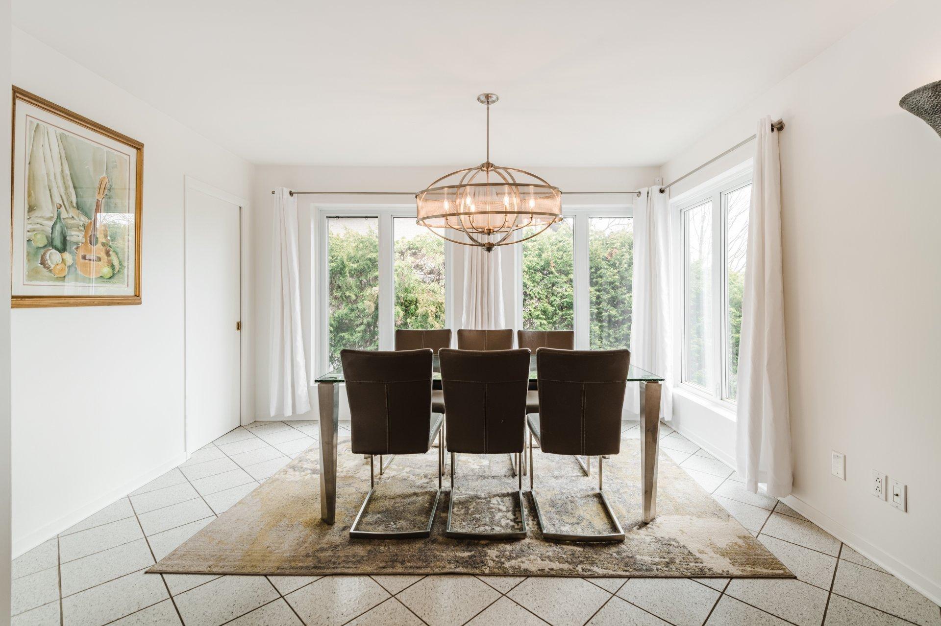 









1495


Rue des Alouettes

,
Saint-Bruno-de-Montarville,




QC
J3V6E4

