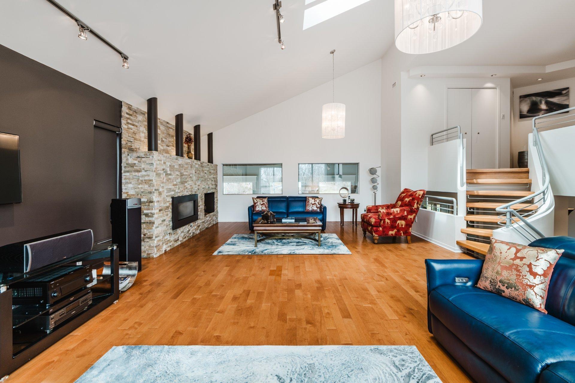 









1495


Rue des Alouettes

,
Saint-Bruno-de-Montarville,




QC
J3V6E4

