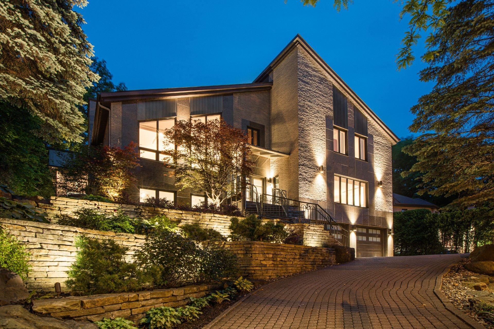 









1495


Rue des Alouettes

,
Saint-Bruno-de-Montarville,




QC
J3V6E4

