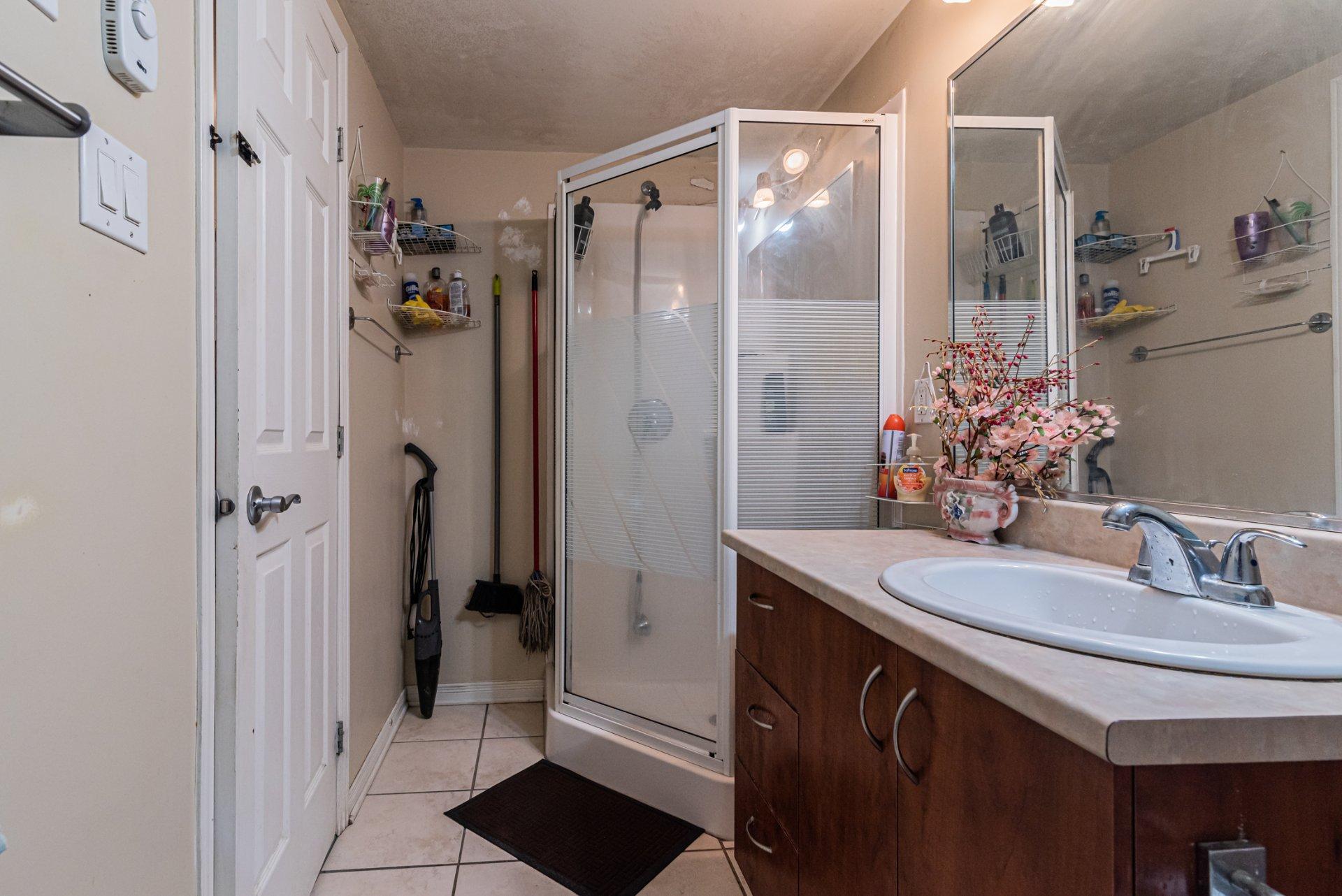 









7187

 - 7191


Boul. Notre-Dame

,
Laval (Sainte-Dorothée),




QC
H7X0A8

