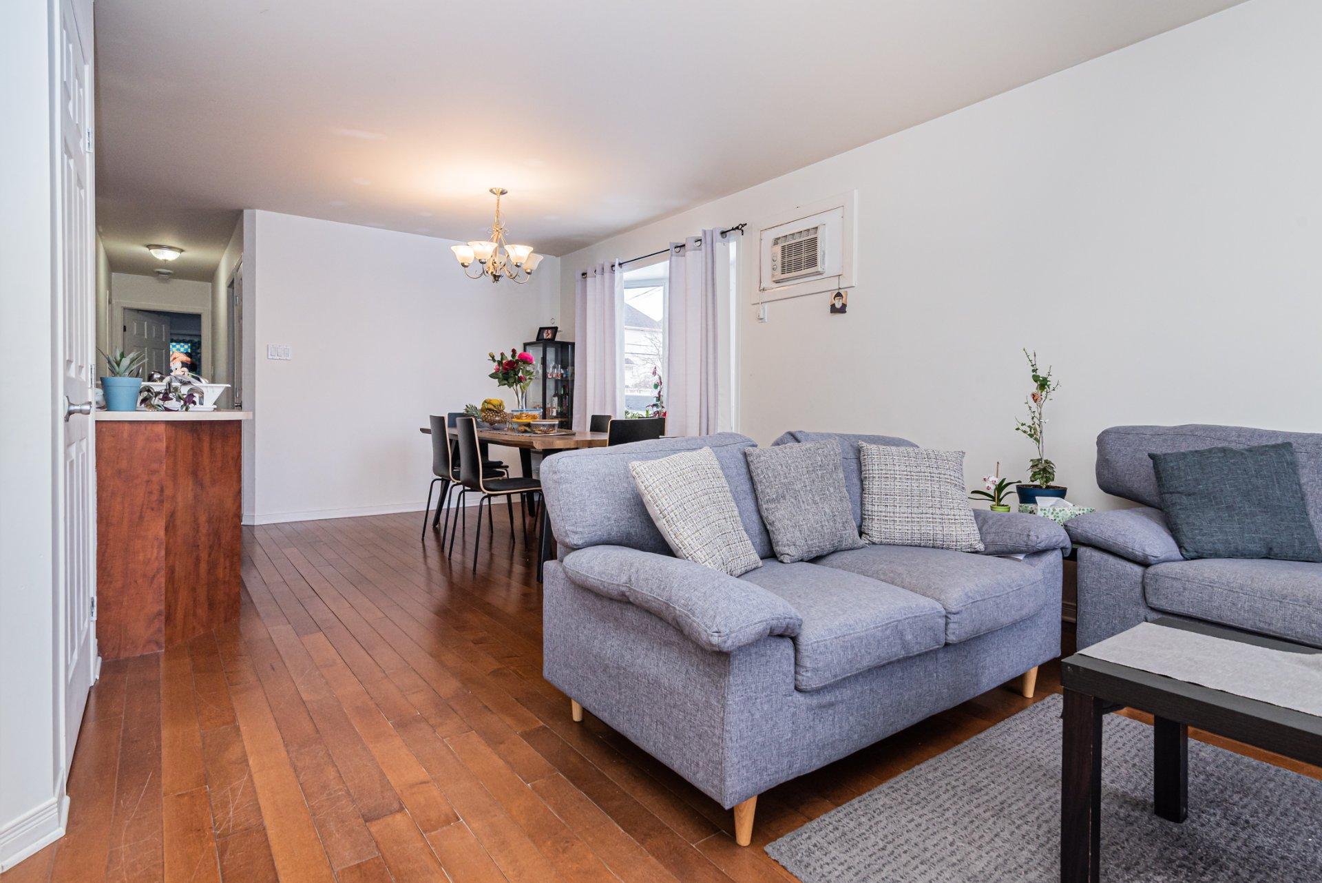 









7187

 - 7191


Boul. Notre-Dame

,
Laval (Sainte-Dorothée),




QC
H7X0A8

