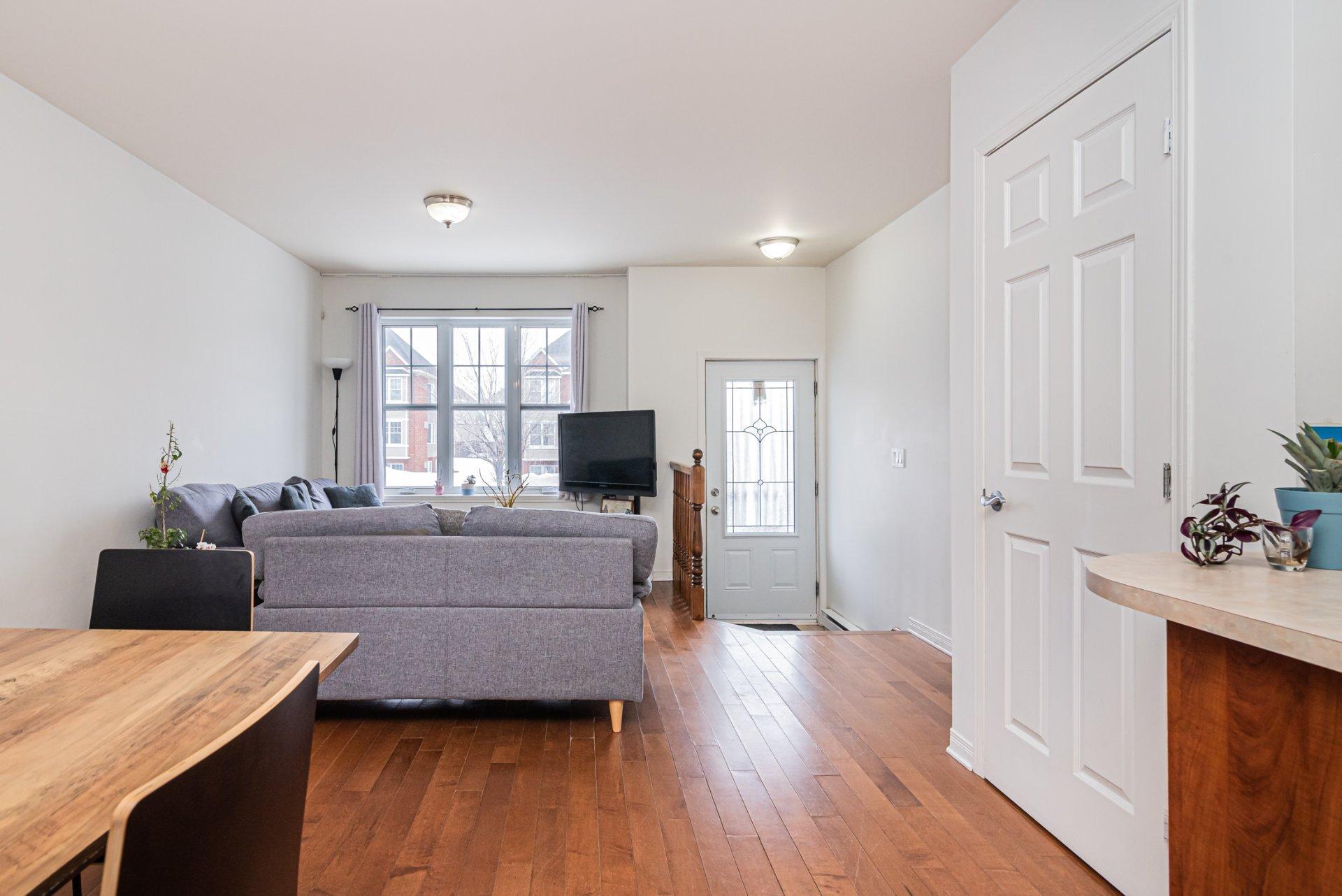 









7187

 - 7191


Boul. Notre-Dame

,
Laval (Sainte-Dorothée),




QC
H7X0A8

