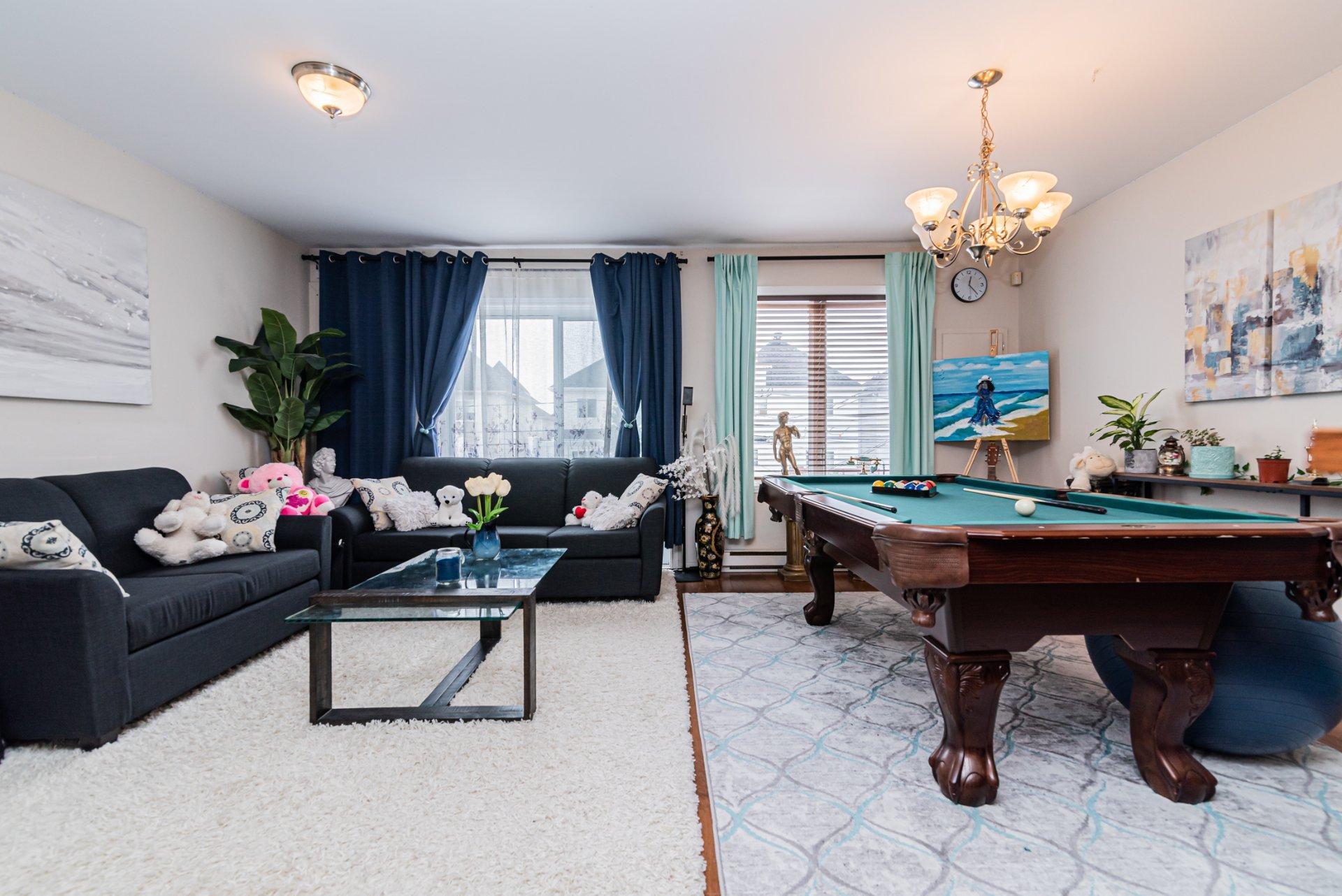 









7187

 - 7191


Boul. Notre-Dame

,
Laval (Sainte-Dorothée),




QC
H7X0A8

