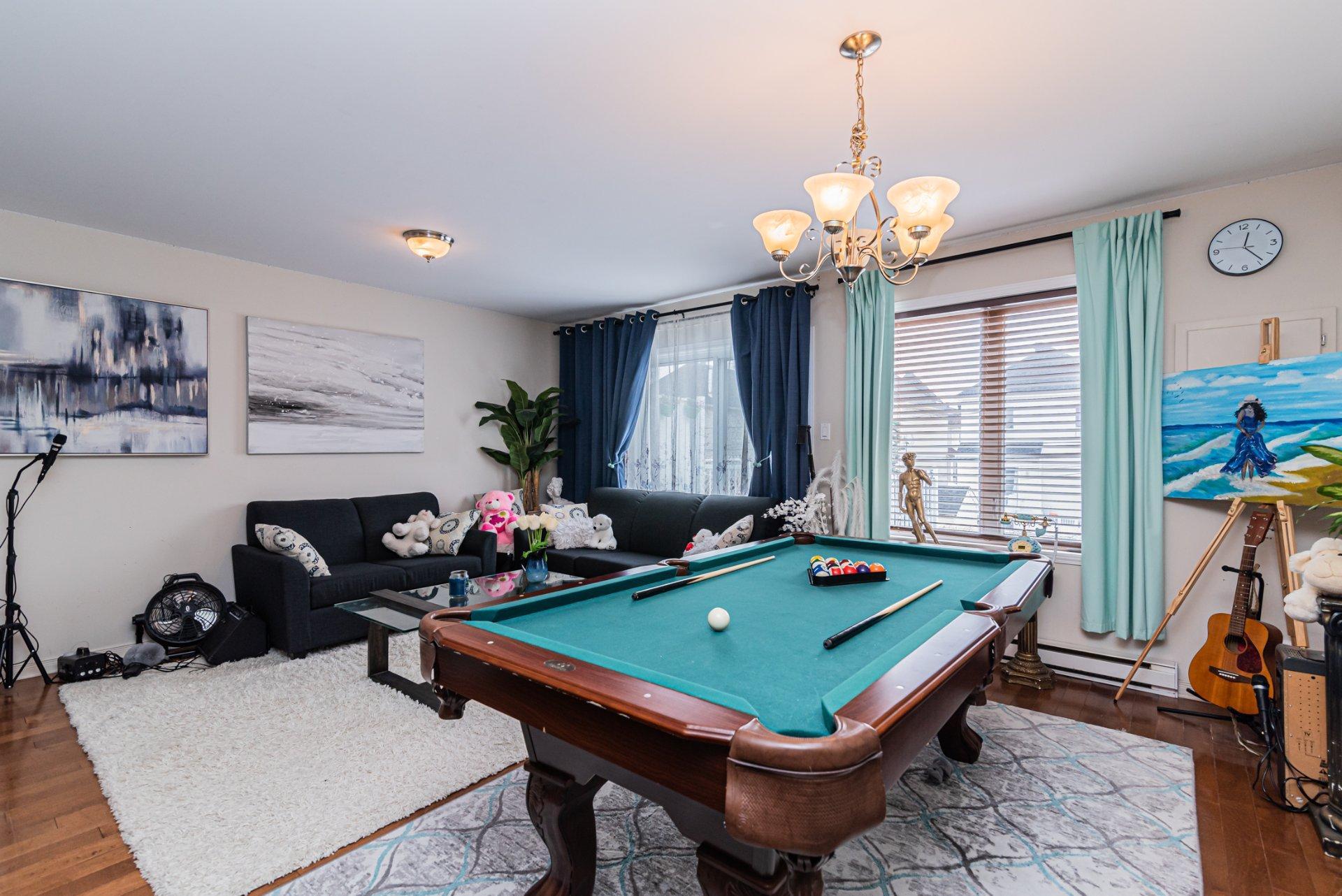 









7187

 - 7191


Boul. Notre-Dame

,
Laval (Sainte-Dorothée),




QC
H7X0A8

