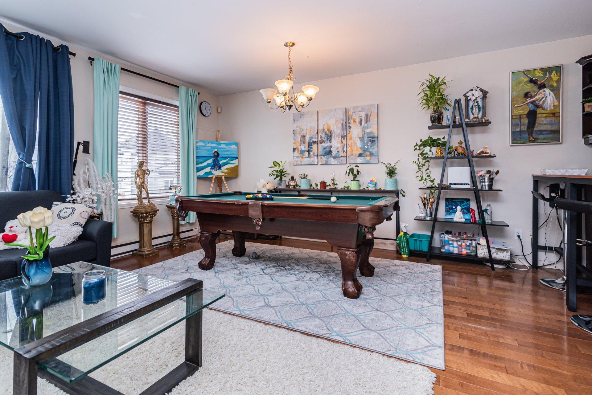 









7187

 - 7191


Boul. Notre-Dame

,
Laval (Sainte-Dorothée),




QC
H7X0A8

