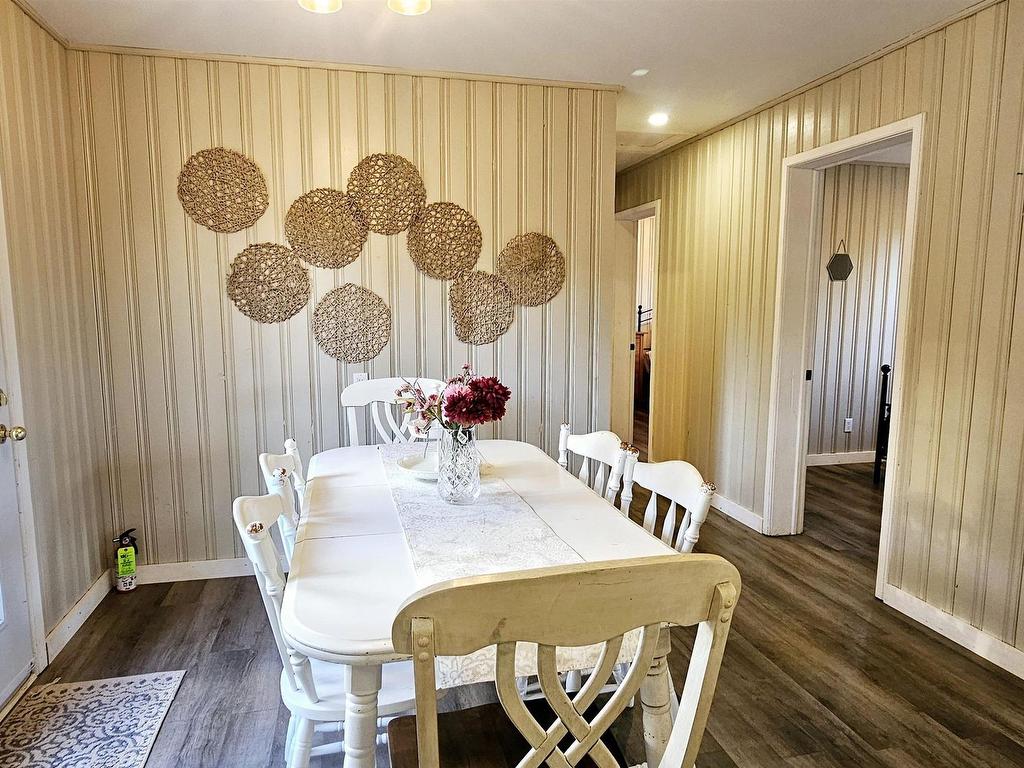 












8 Clarence Lane

,
Cavendish,




PE
C0A 1N0

