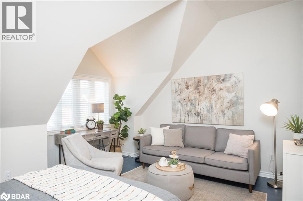 












1701 LAMPMAN Avenue Unit# 302

,
Burlington,




Ontario
L7L6R7

