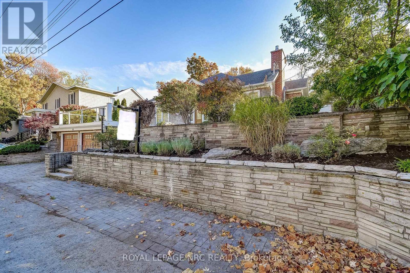 












63 TENNESSEE AVENUE

,
Port Colborne (Sugarloaf),




Ontario
L3K2R8

