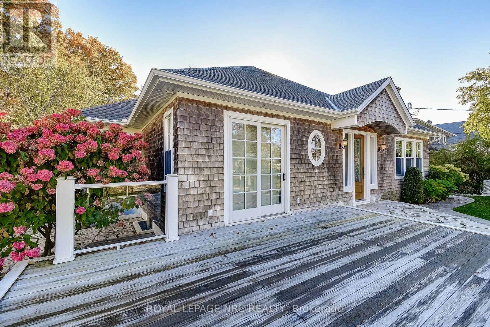 












63 TENNESSEE AVENUE

,
Port Colborne (Sugarloaf),




Ontario
L3K2R8

