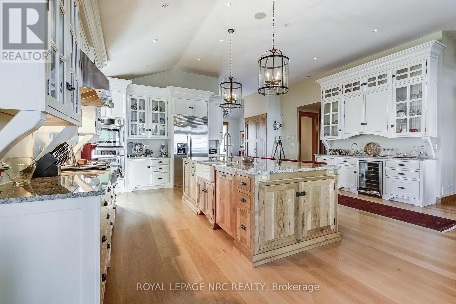 












63 TENNESSEE AVENUE

,
Port Colborne (Sugarloaf),




Ontario
L3K2R8

