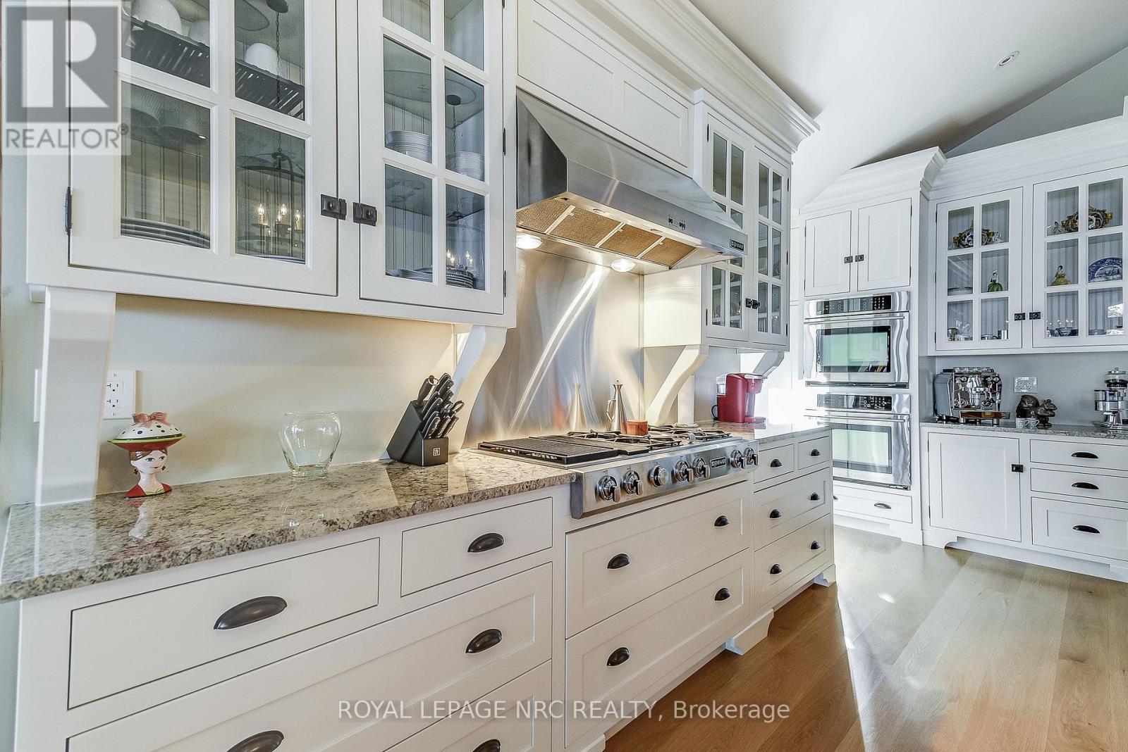 












63 TENNESSEE AVENUE

,
Port Colborne (Sugarloaf),




Ontario
L3K2R8

