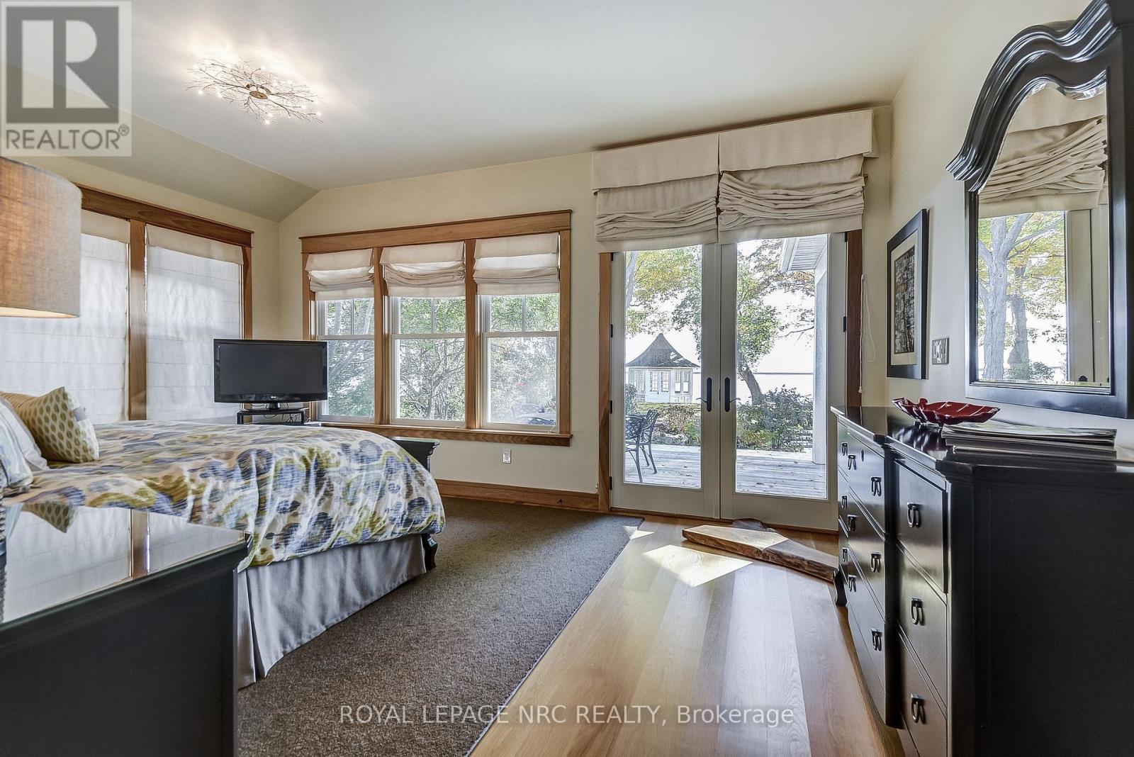 












63 TENNESSEE AVENUE

,
Port Colborne (Sugarloaf),




Ontario
L3K2R8

