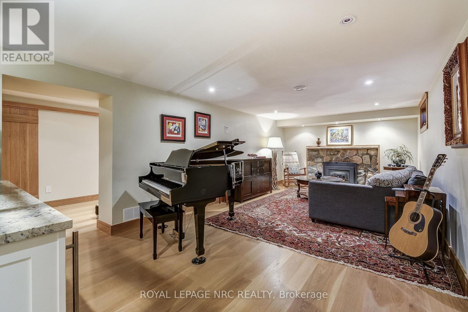 












63 TENNESSEE AVENUE

,
Port Colborne (Sugarloaf),




Ontario
L3K2R8

