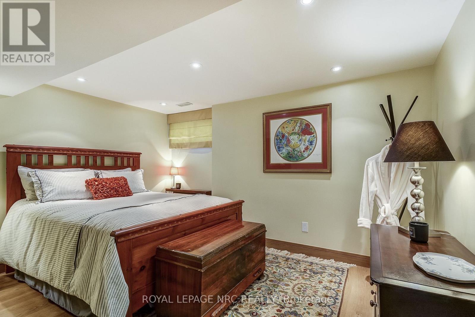 












63 TENNESSEE AVENUE

,
Port Colborne (Sugarloaf),




Ontario
L3K2R8

