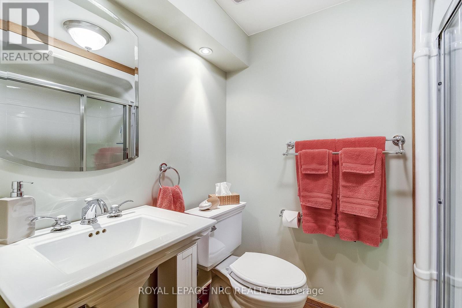 












63 TENNESSEE AVENUE

,
Port Colborne (Sugarloaf),




Ontario
L3K2R8

