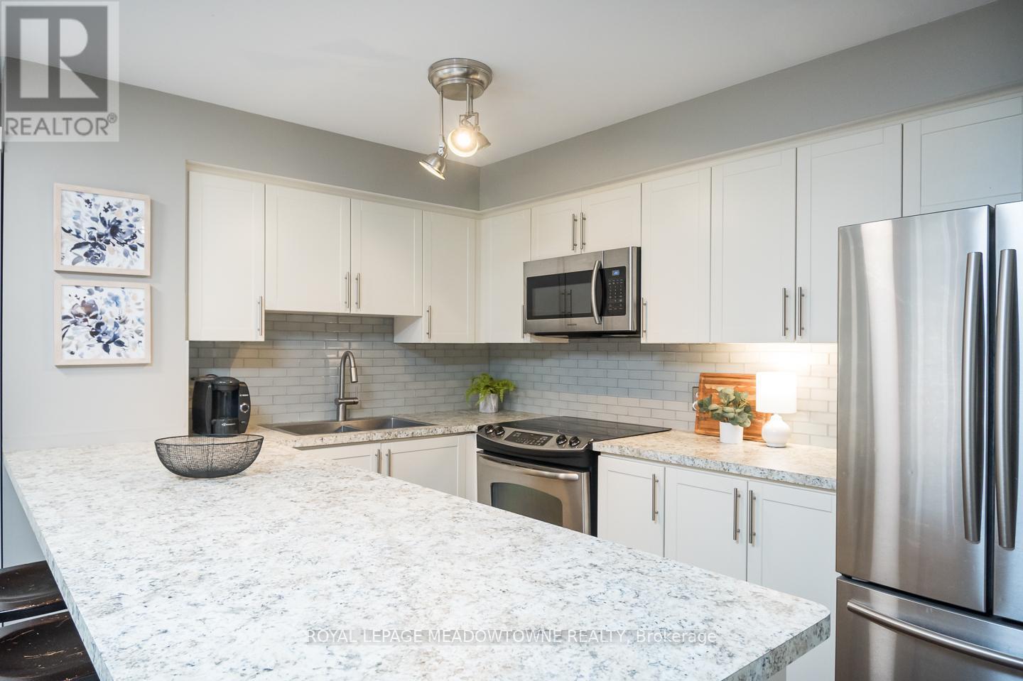 












302 - 1701 LAMPMAN AVENUE

,
Burlington,




Ontario
L7L6R7

