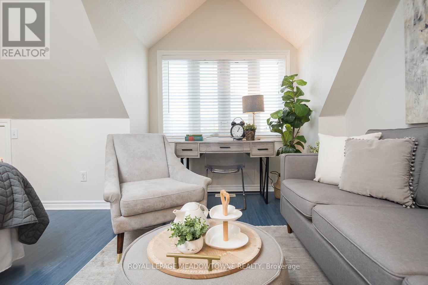 












302 - 1701 LAMPMAN AVENUE

,
Burlington,




Ontario
L7L6R7

