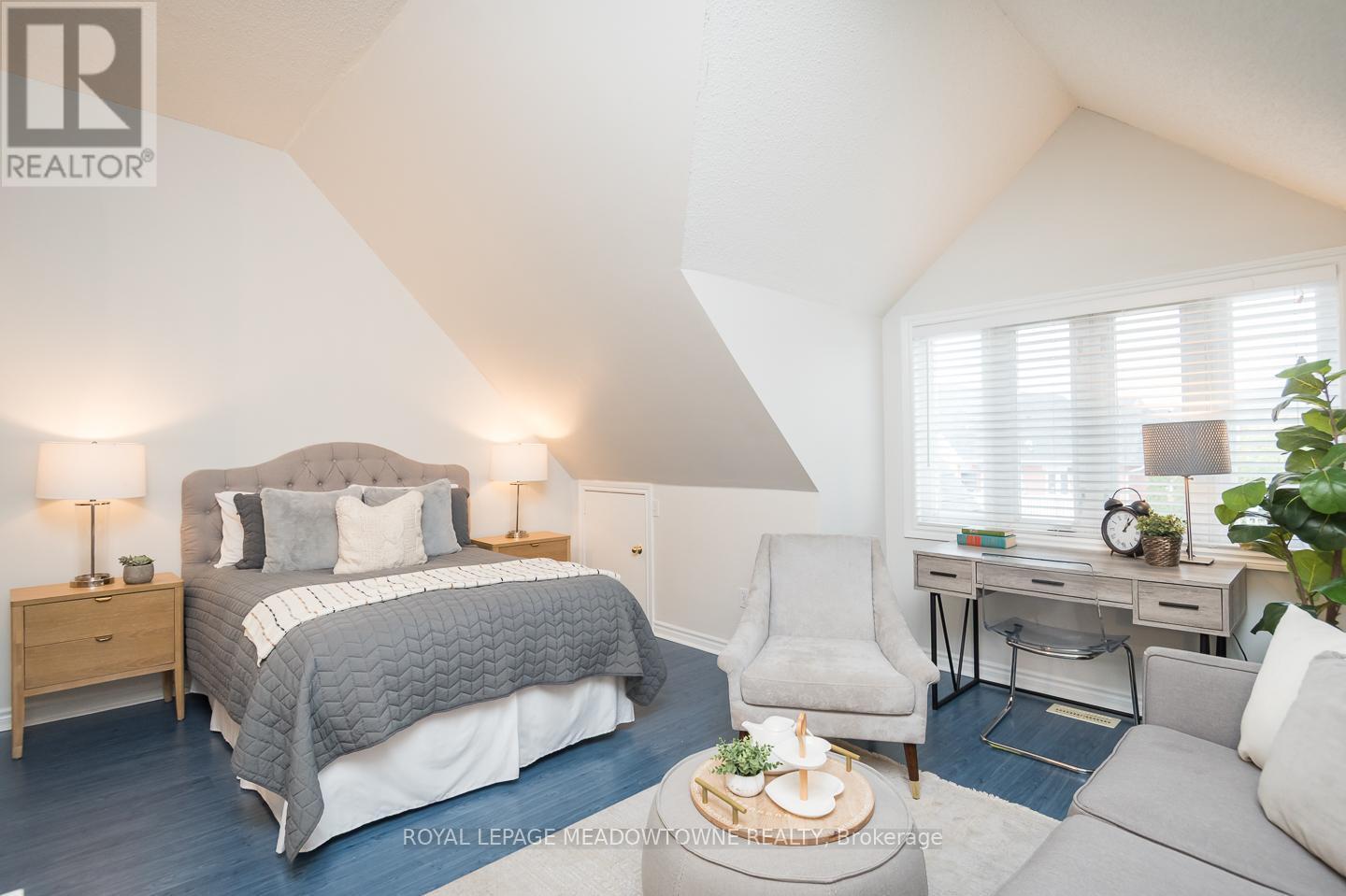 












302 - 1701 LAMPMAN AVENUE

,
Burlington,




Ontario
L7L6R7

