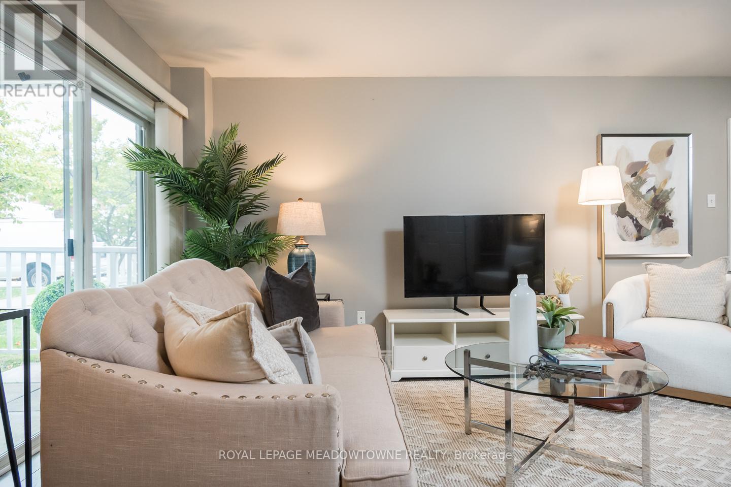 












302 - 1701 LAMPMAN AVENUE

,
Burlington,




Ontario
L7L6R7

