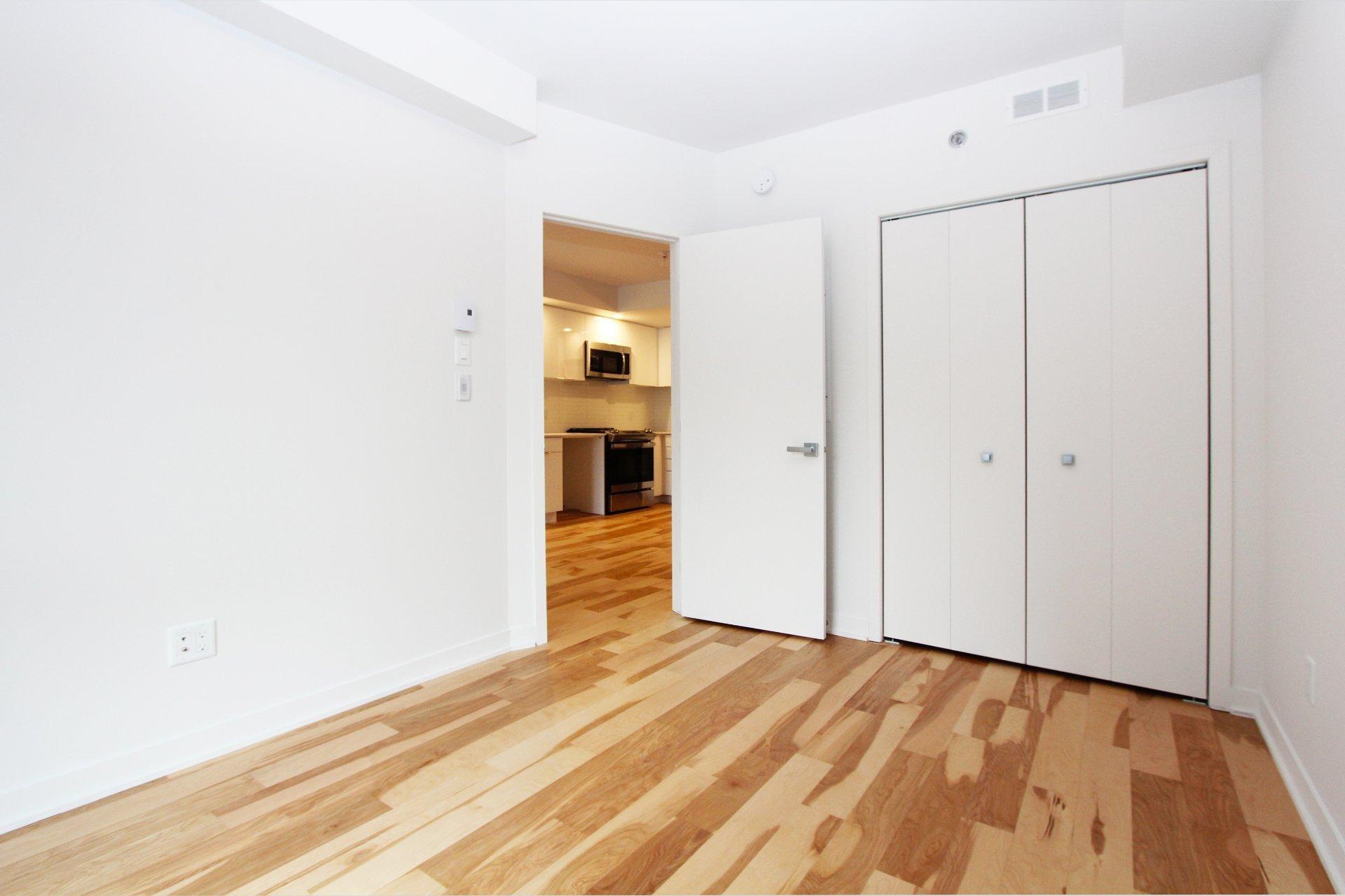 









1182


Rue Crescent

, 604,
Montréal (Ville-Marie),




QC
H3G0G6

