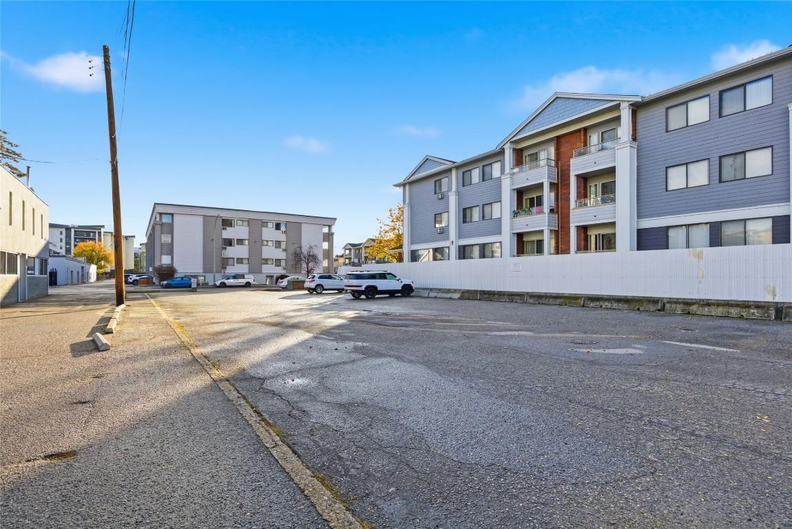 









1710


Ellis

Street, 18/19,
Kelowna,




BC
V1Y 2B5

