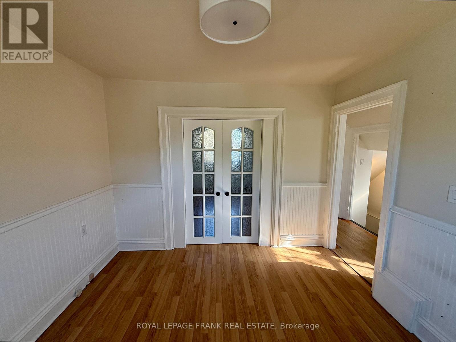 












MAIN FLOOR - 1201 KENNETH AVENUE

,
Peterborough (Otonabee Ward 1),




Ontario
K9J5P8

