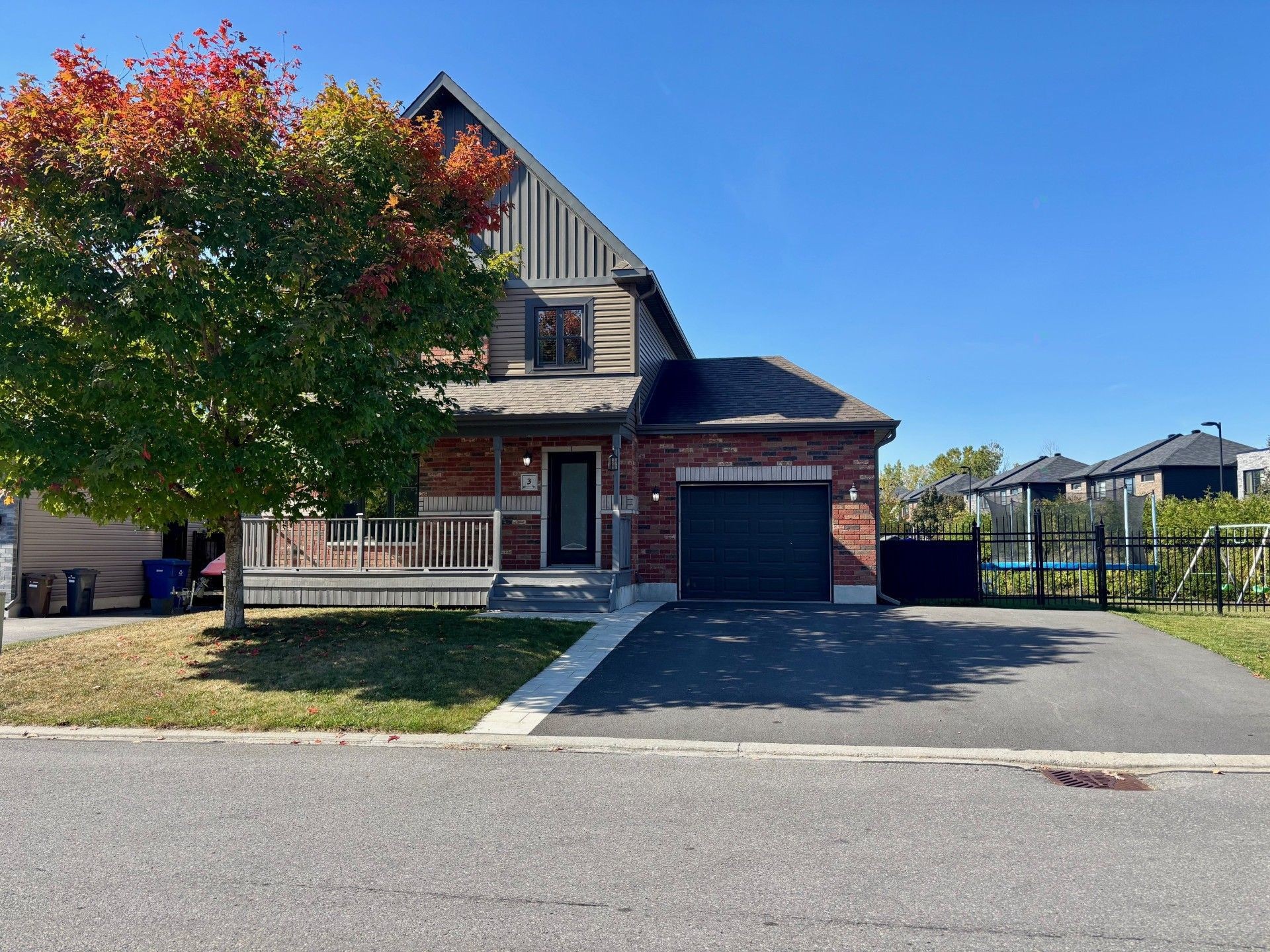 









3


Rue de la Caraque

,
Gatineau (Gatineau),




QC
J8P0E7

