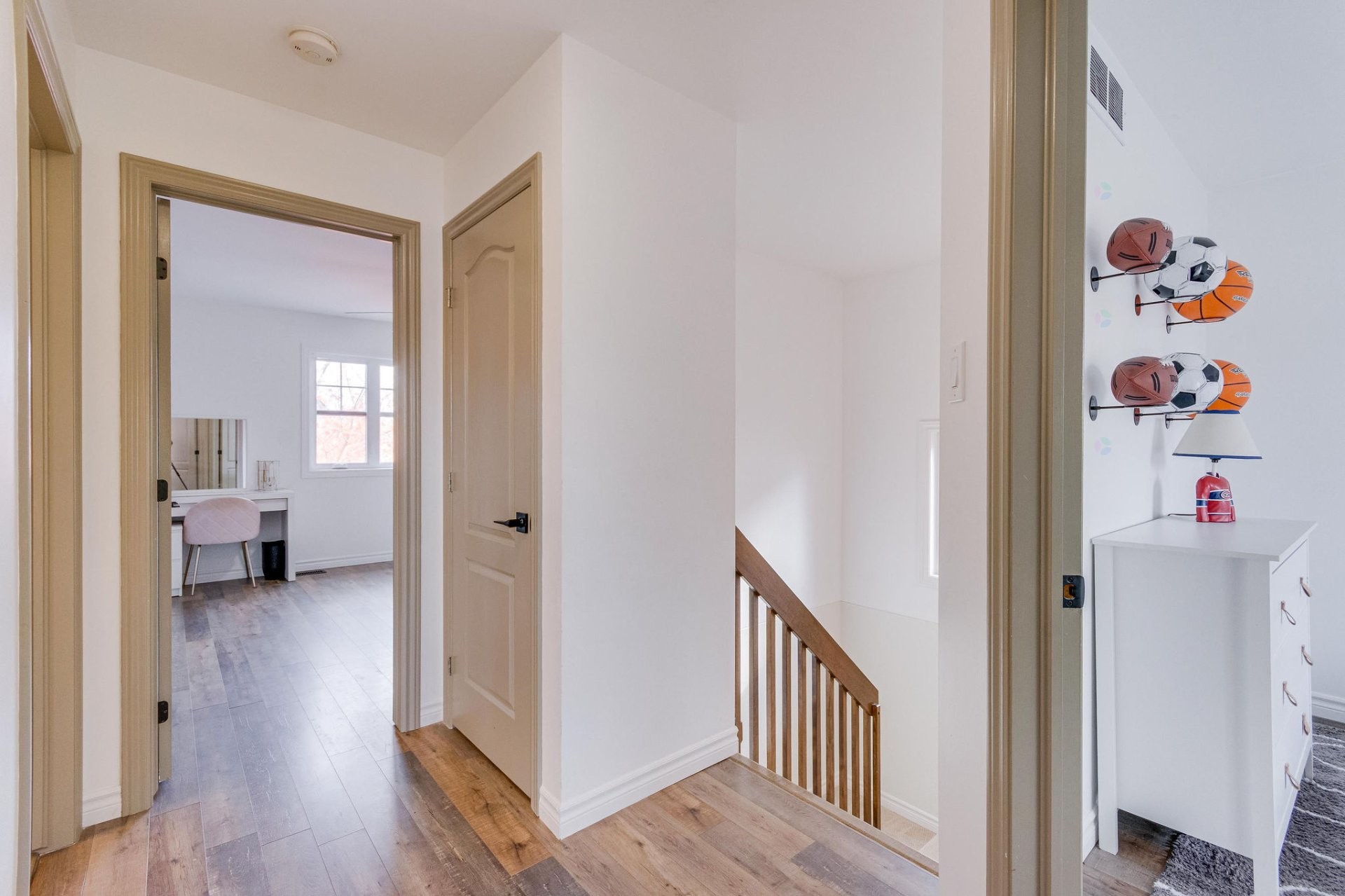 









3


Rue de la Caraque

,
Gatineau (Gatineau),




QC
J8P0E7

