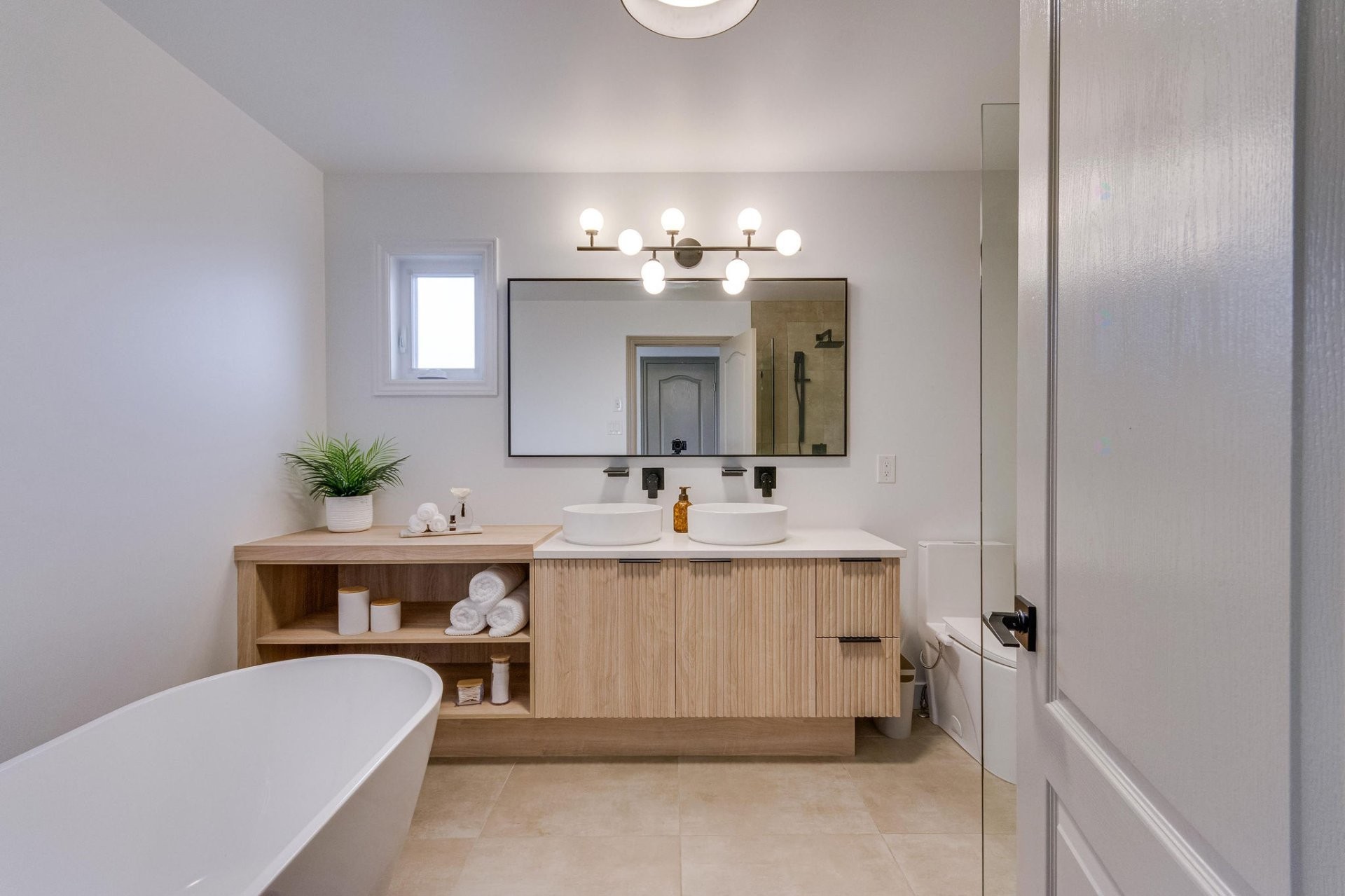 









3


Rue de la Caraque

,
Gatineau (Gatineau),




QC
J8P0E7

